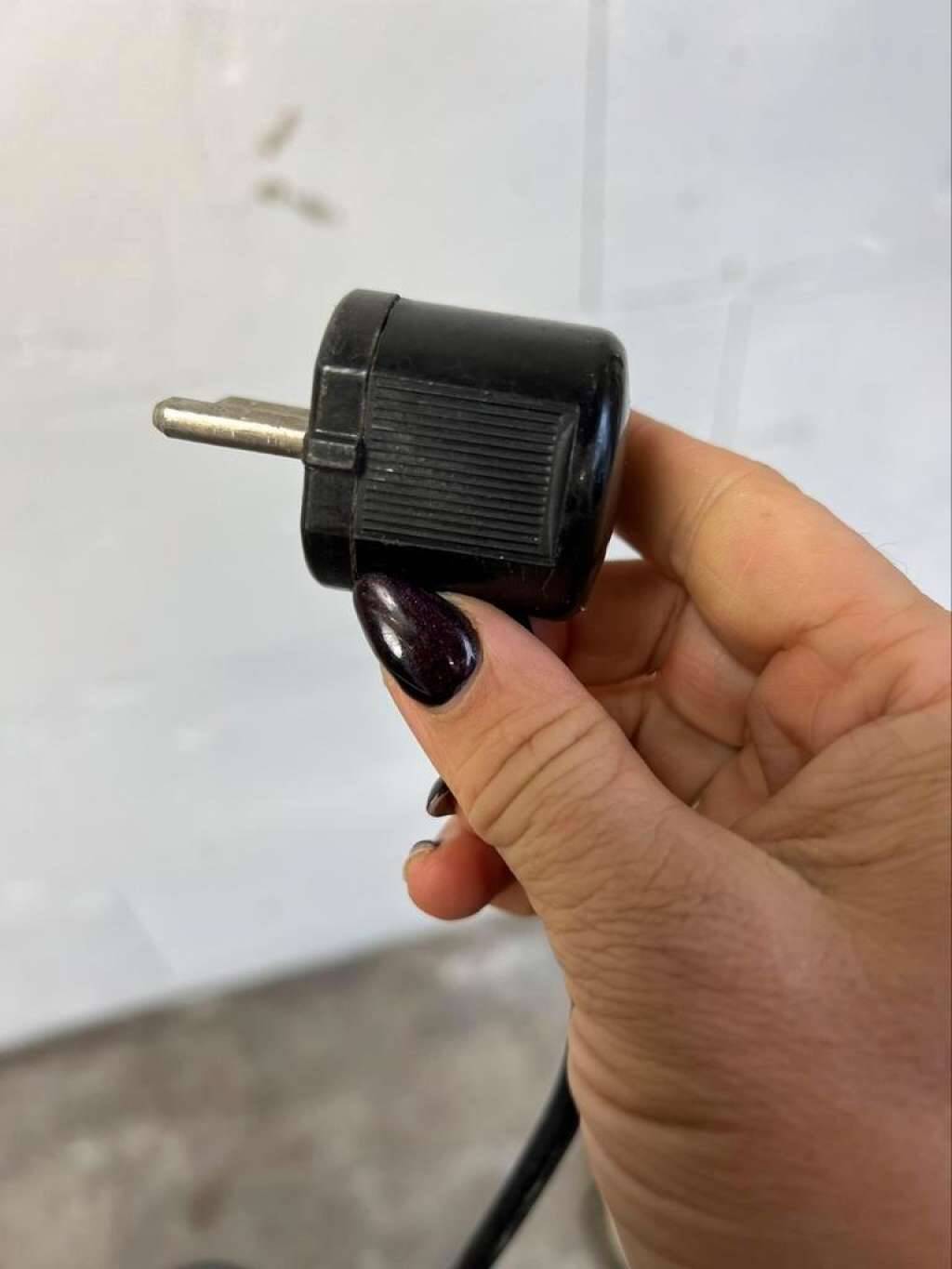 Vintage floor lamp: chrome & glass 'leclaire & schaefer'