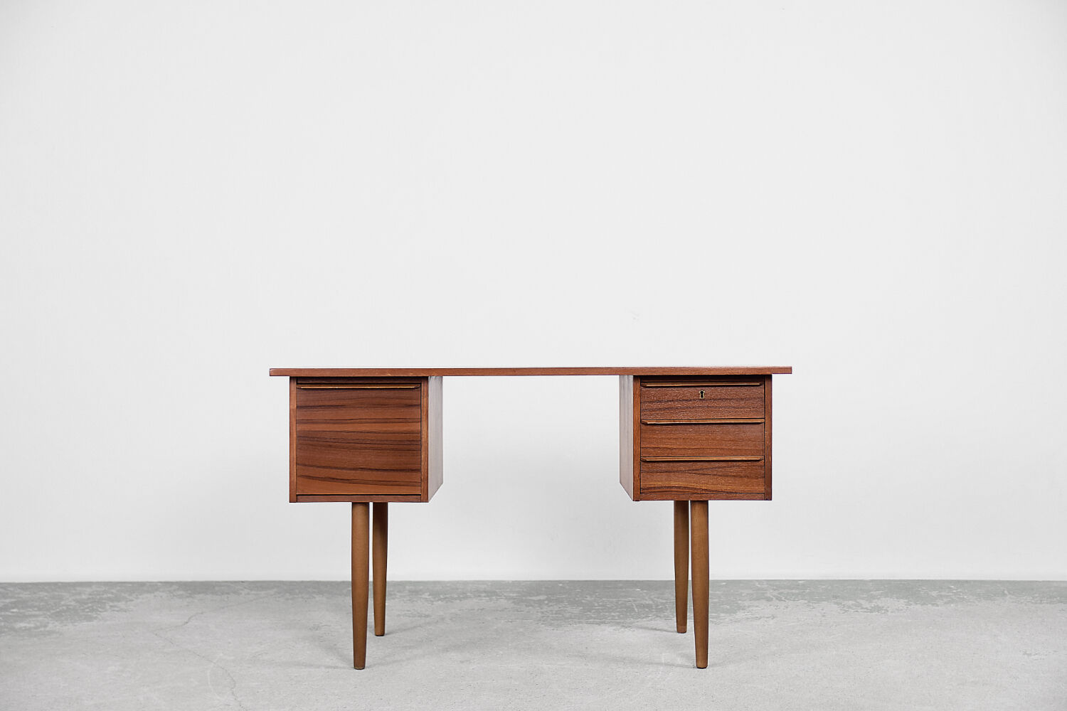 Classic vintage mid-century scandinavian modern teak desk with drawers, 1960s