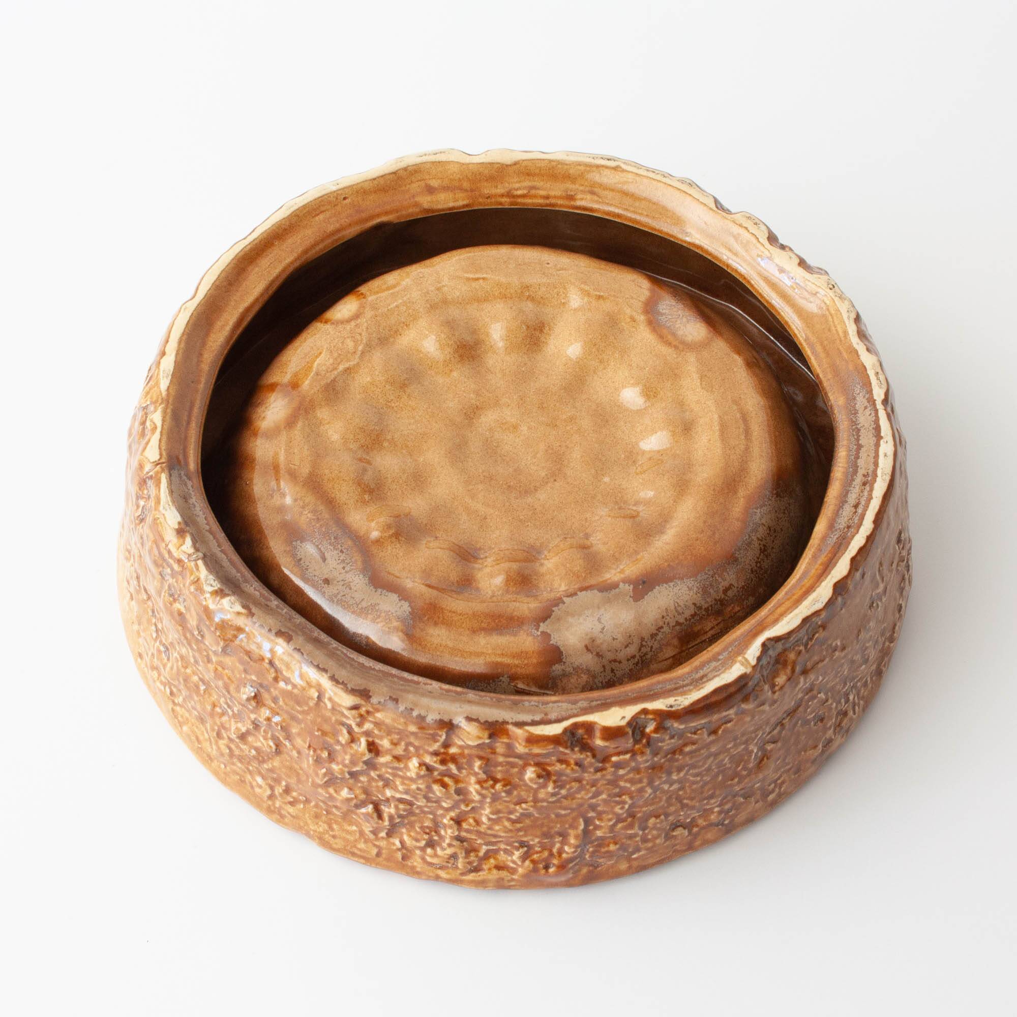 1970s Brown Textured Ceramic Ashtray from Aleluia
