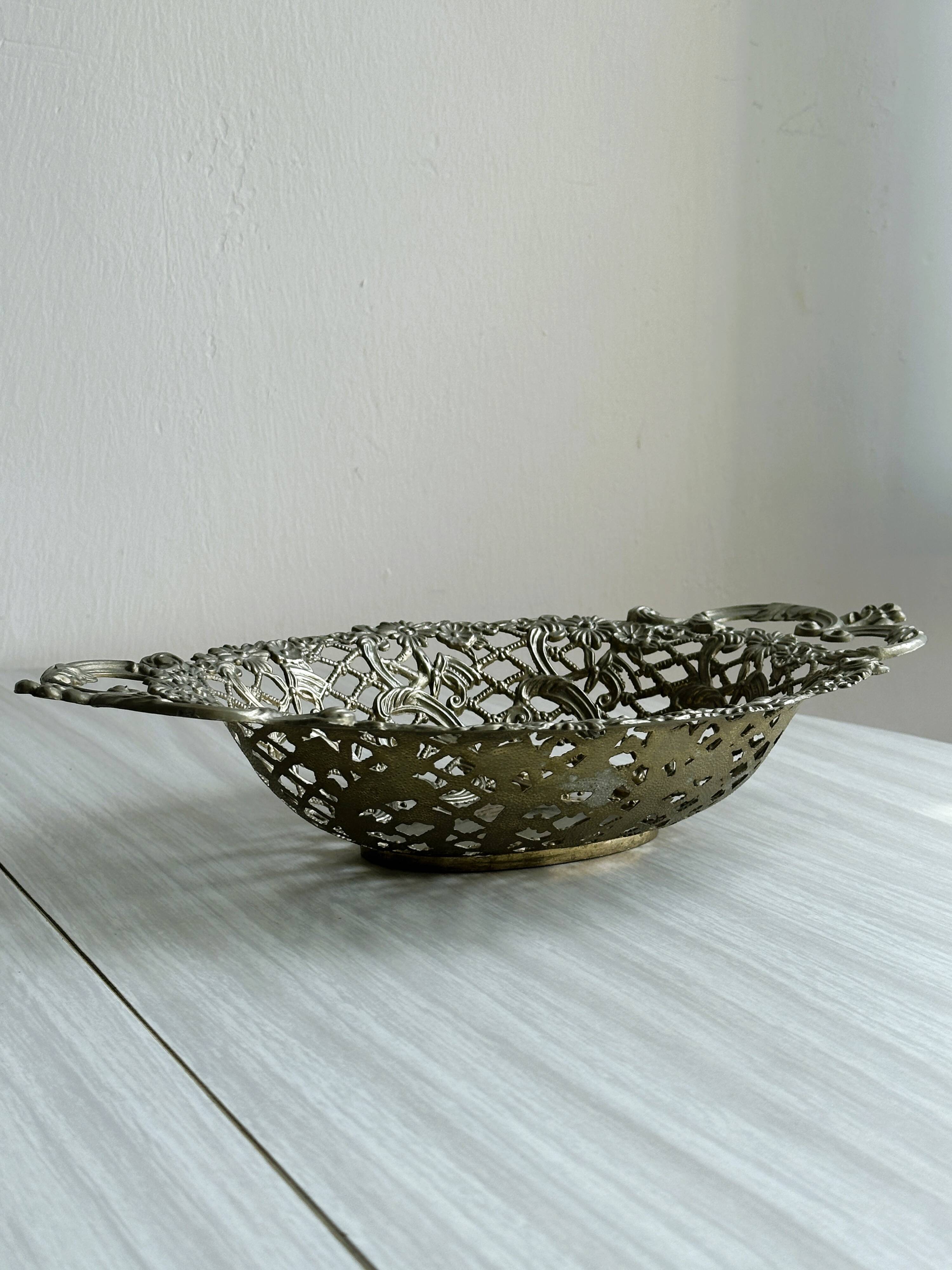 Metal presentation basket, vintage bread basket.