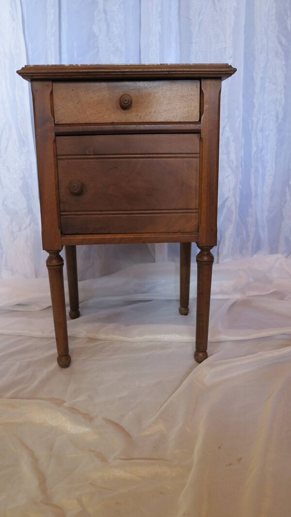 Table de chevet noyer dessus marbre