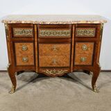 Commode en Bois de Rose et Amarante, style Transition Louis XV / Louis XVI – Fin XIXe