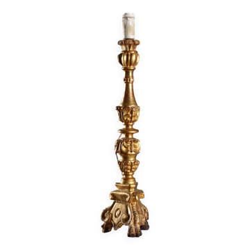 Candélabre ancien en bois sculpté et doré, Italie, XIXe siècle
