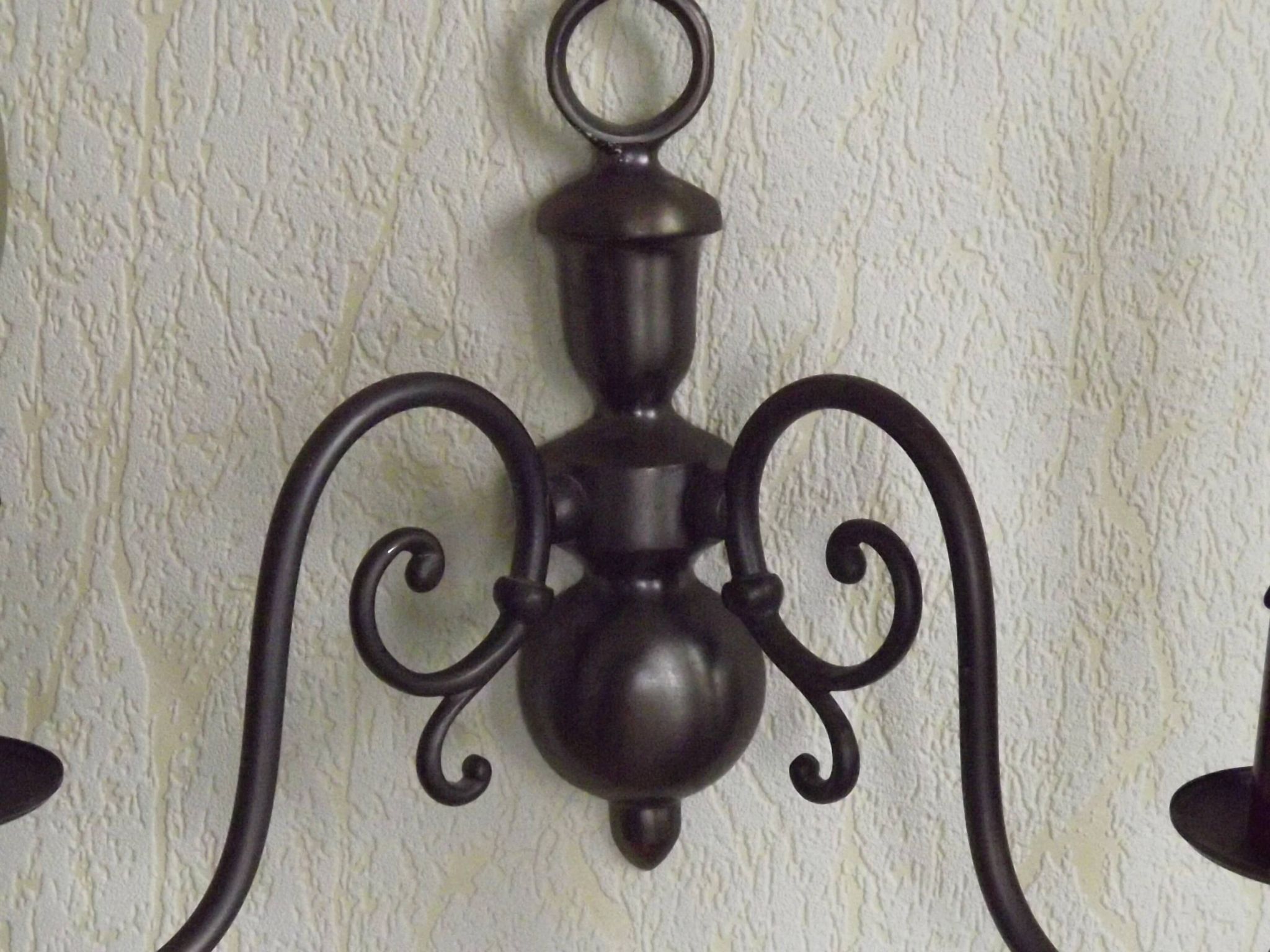 Pair of double Flemish style wall sconces in French silver from the period, with red drops 51.