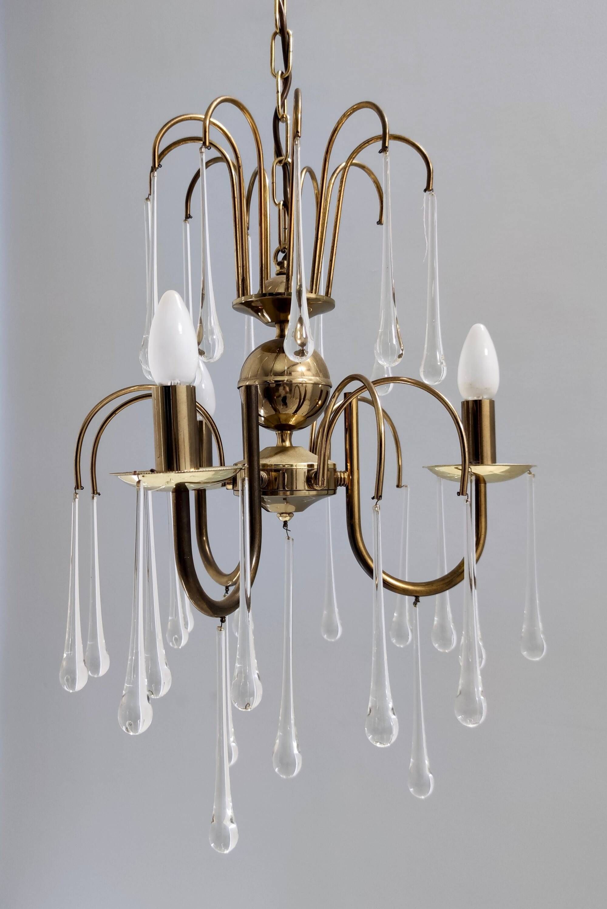 Postmodern Murano Glass Teardrop Chandelier in the Style of Venini, Italy