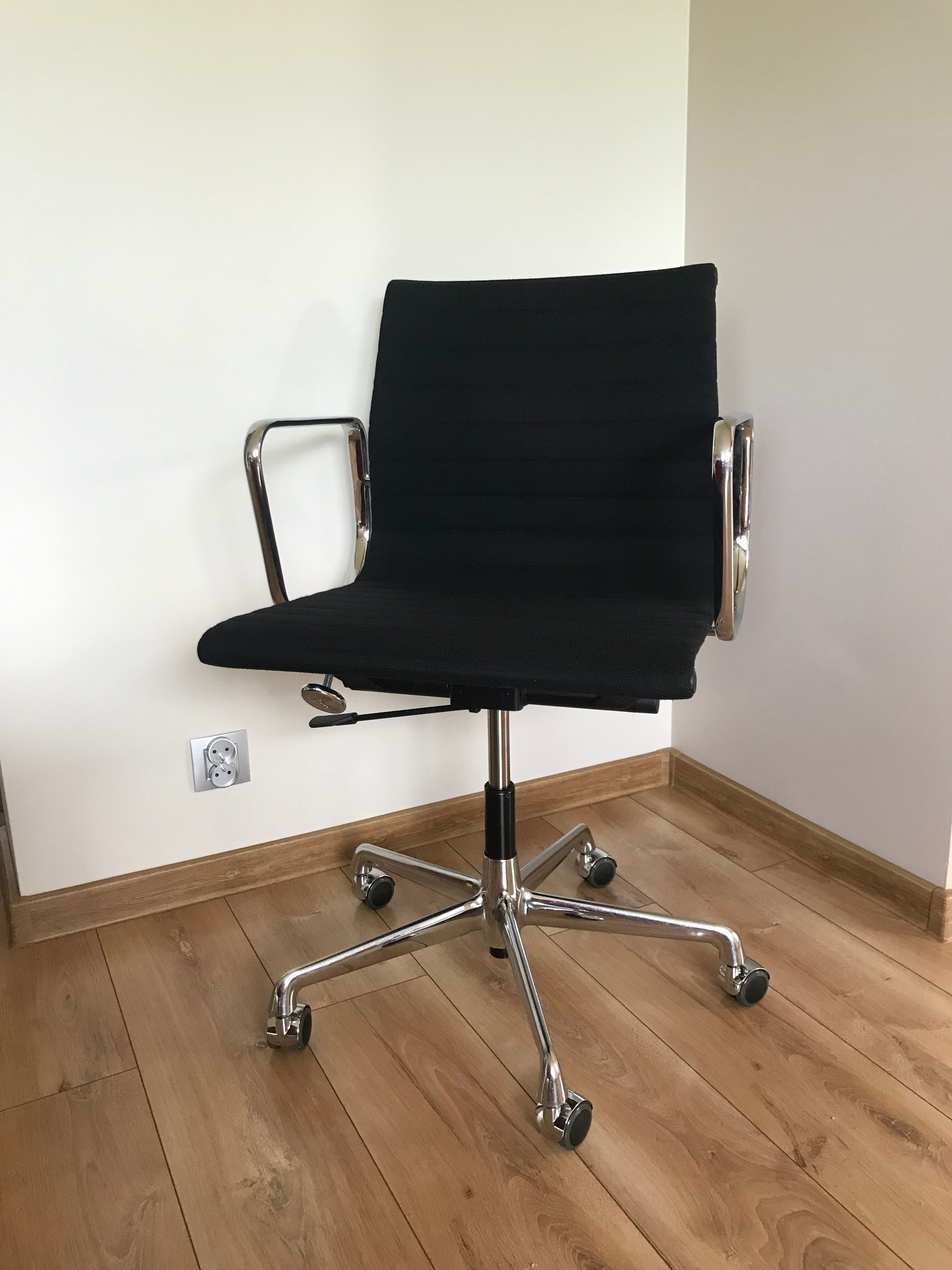 Armchair model EA117 by Charles and Ray Eames Vitra edition