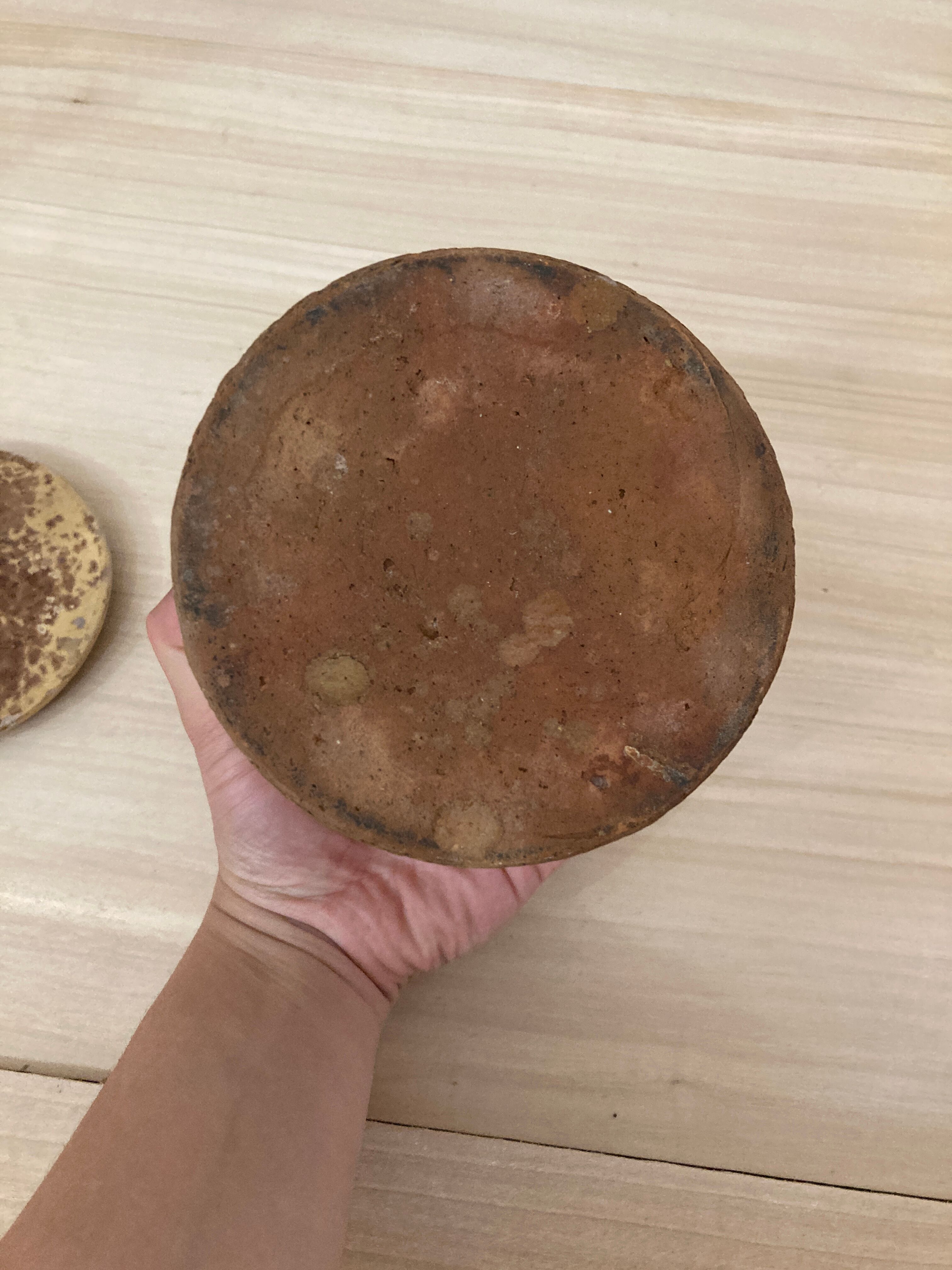 Pot à graisse en grès