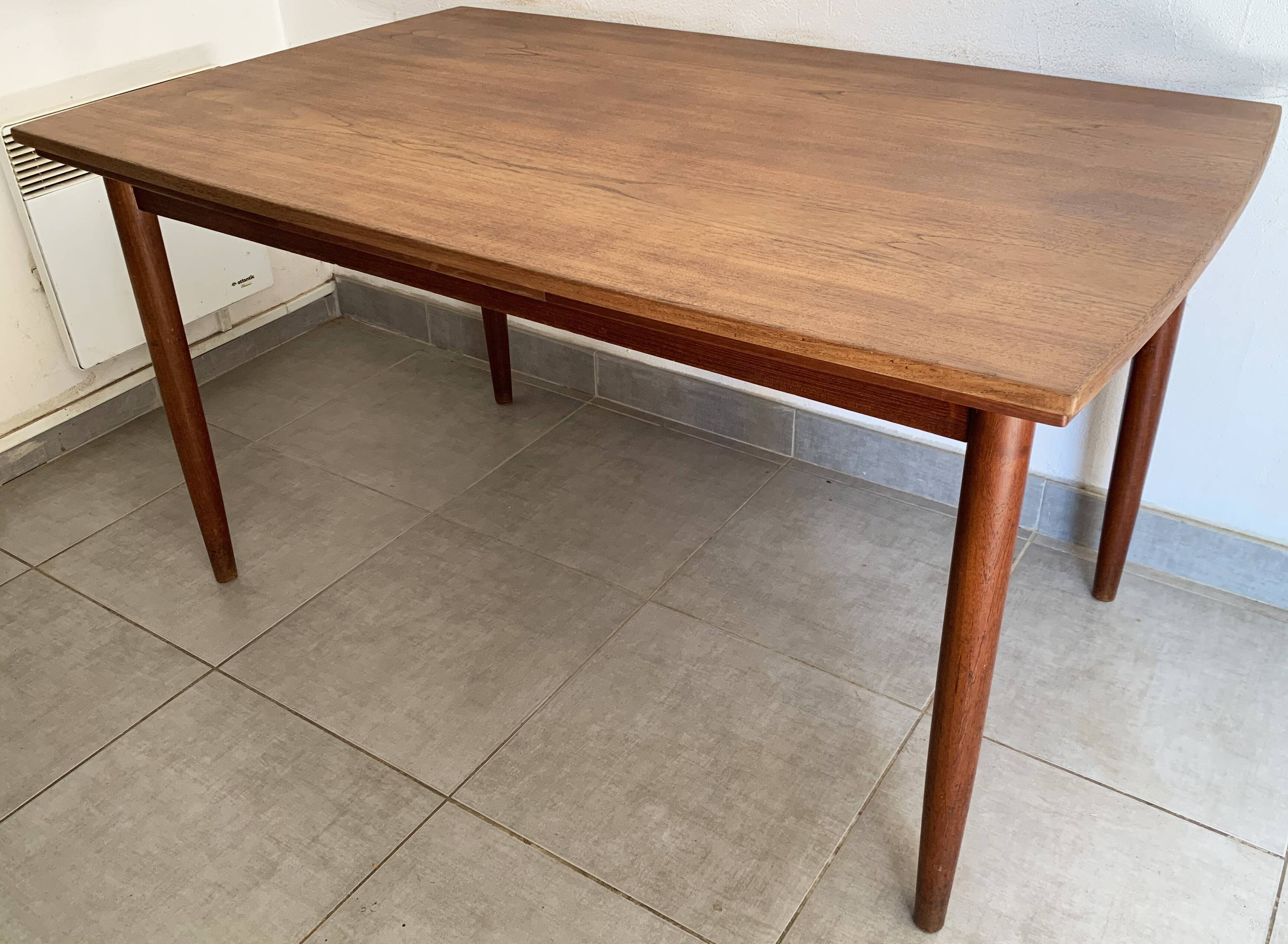 Vintage Danish dining table from the 60s extendable teak