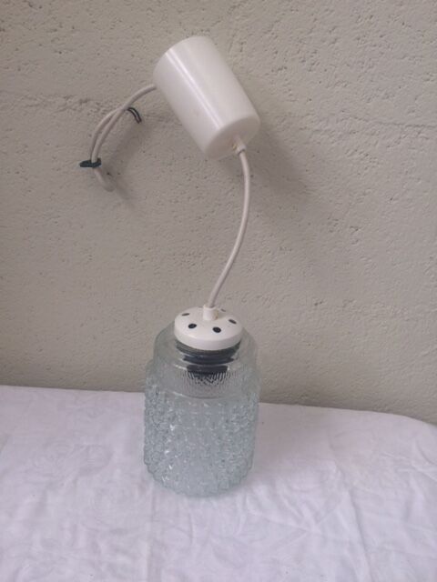 Suspension vintage ' 70s, molded glass globe highlight