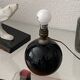 Lampe sphérique, verre opalin noir, Art Déco