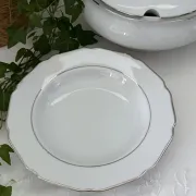 6 assiettes creuses en porcelaine blanche