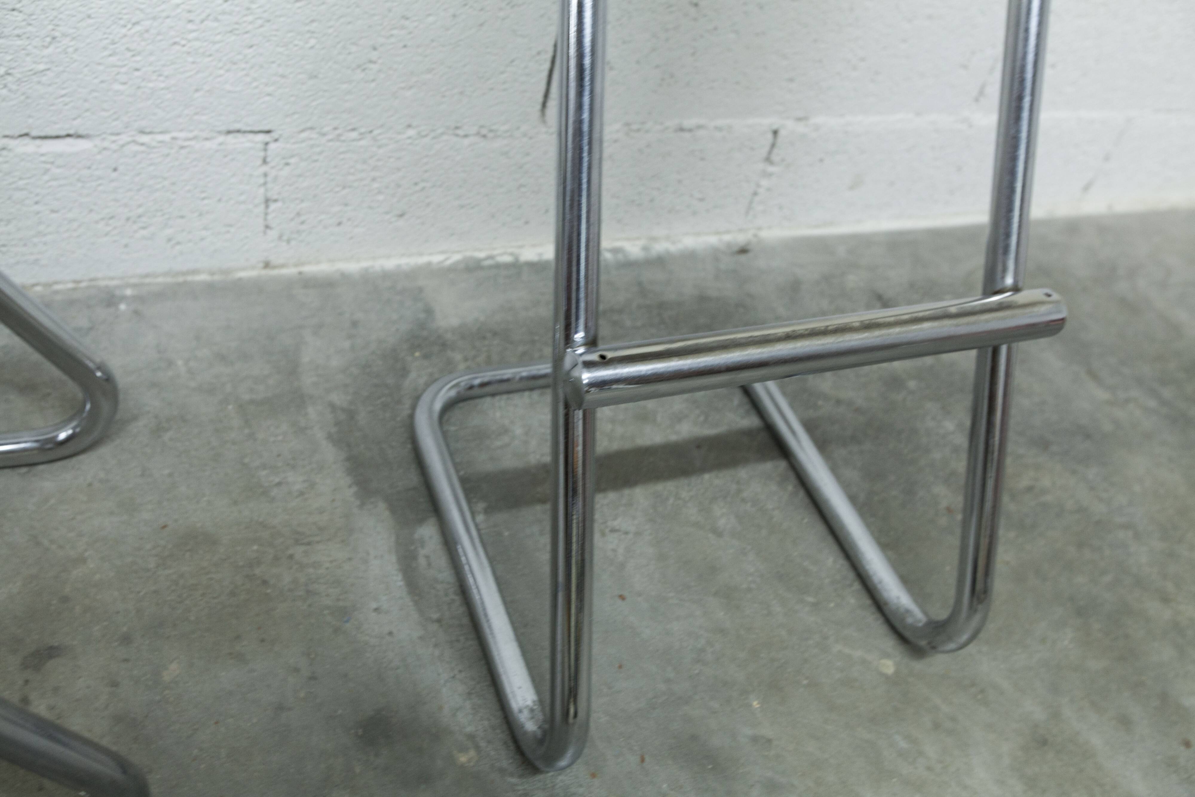 Paire de tabourets 1970 h80 en forme de Z