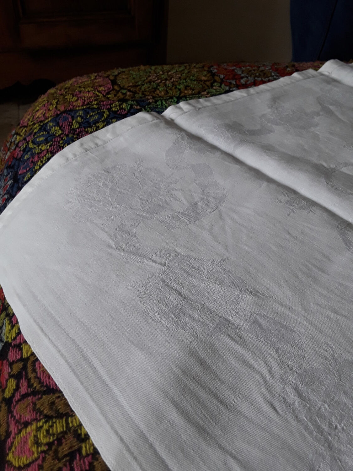 2 white cotton damask tablecloths