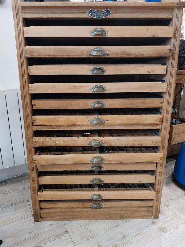 Meuble de metier