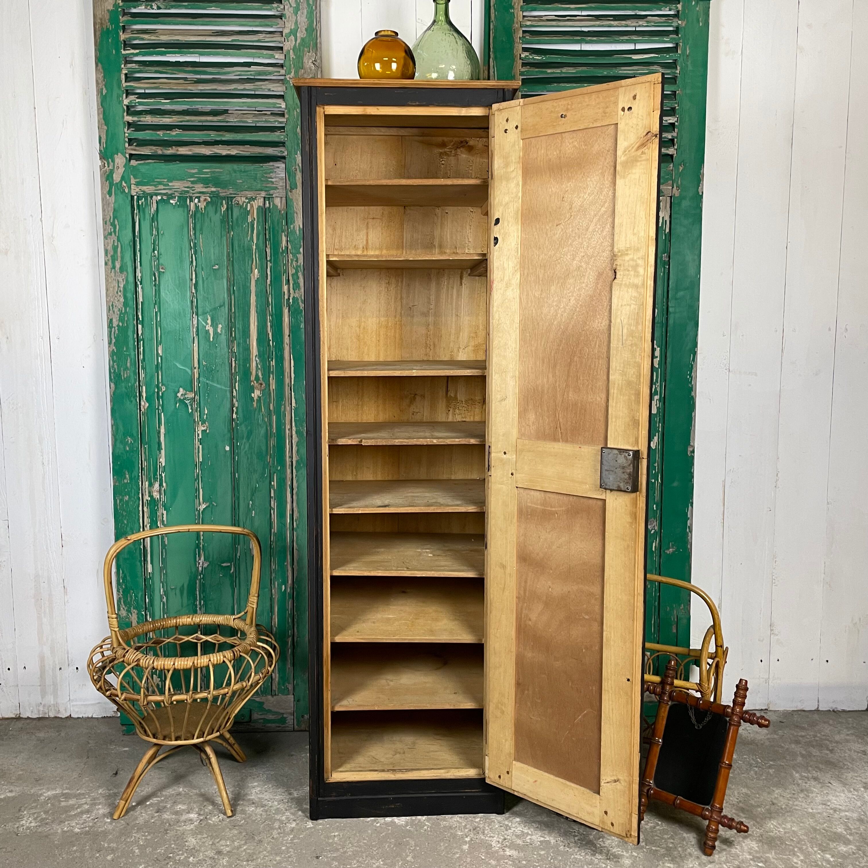 Parisian wardrobe hosiery