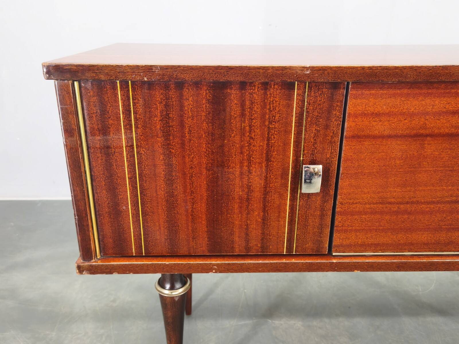 Italian Mid Century High Gloss Sideboard, 1950s