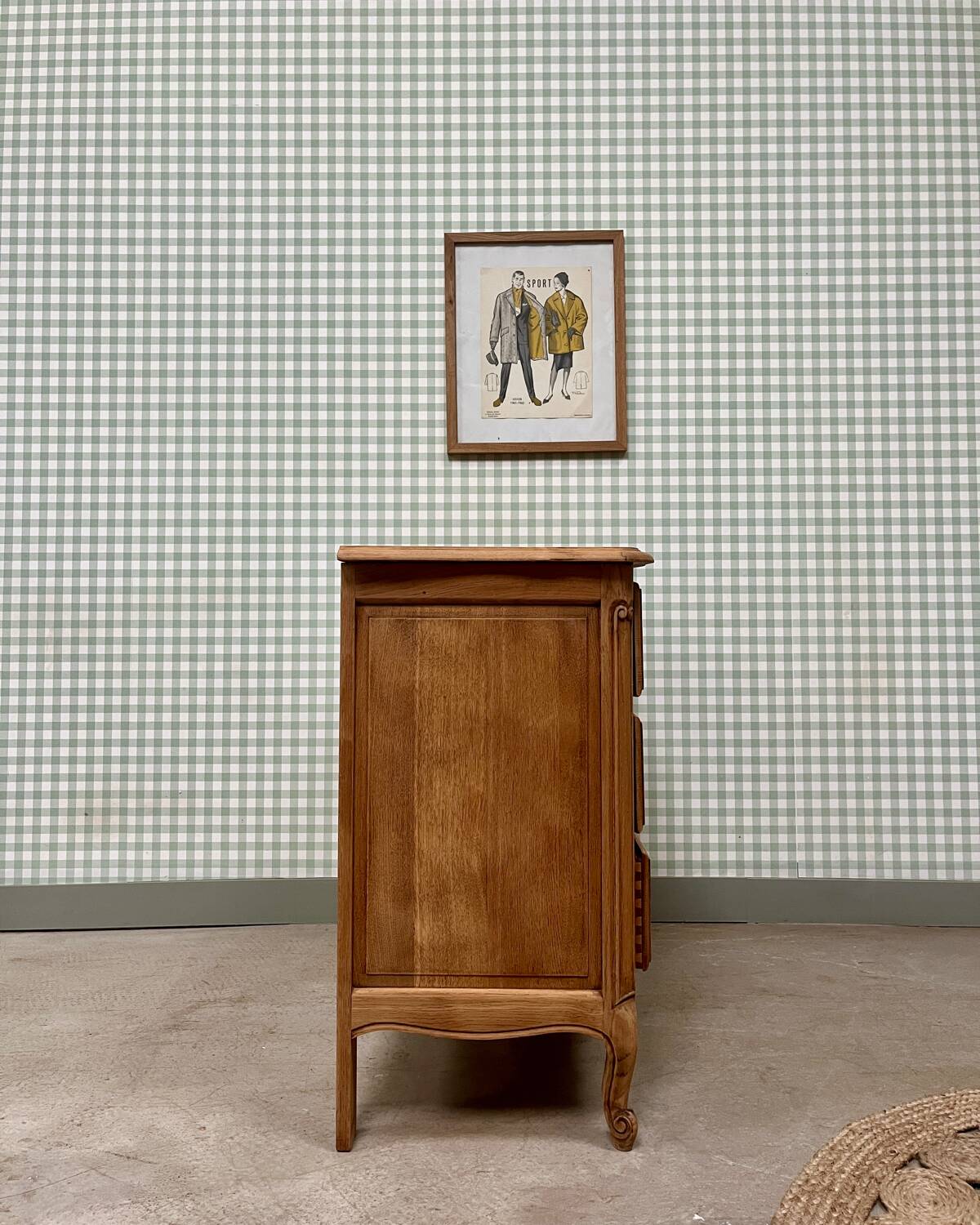 Renovated shabby chic chest of drawers