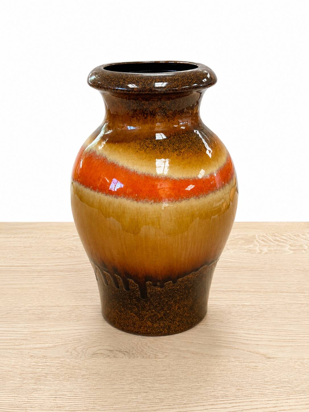 Vase W-G