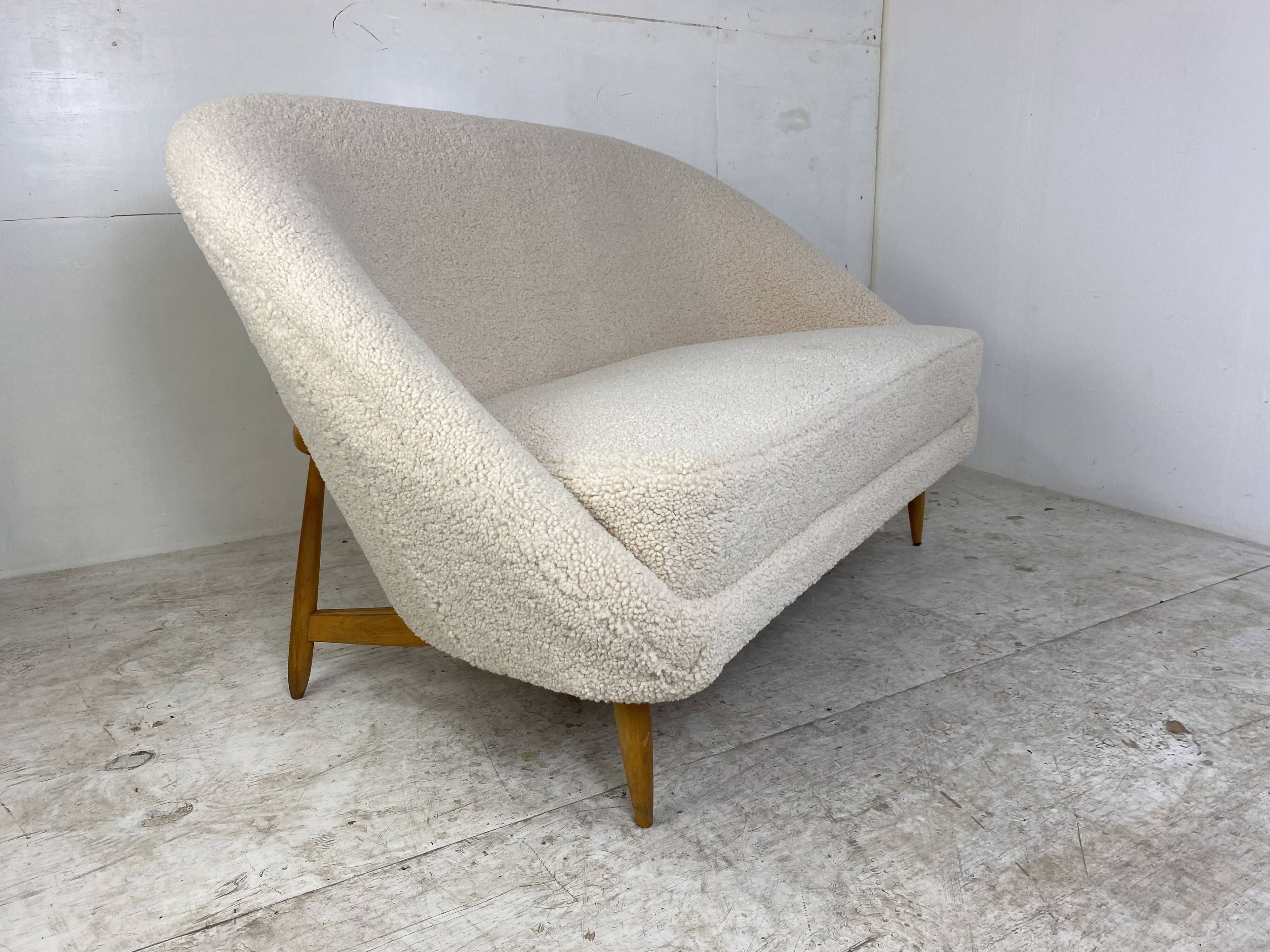 Canapé vintage bouclé 115 par Theo Ruth pour Artifort, années 1950