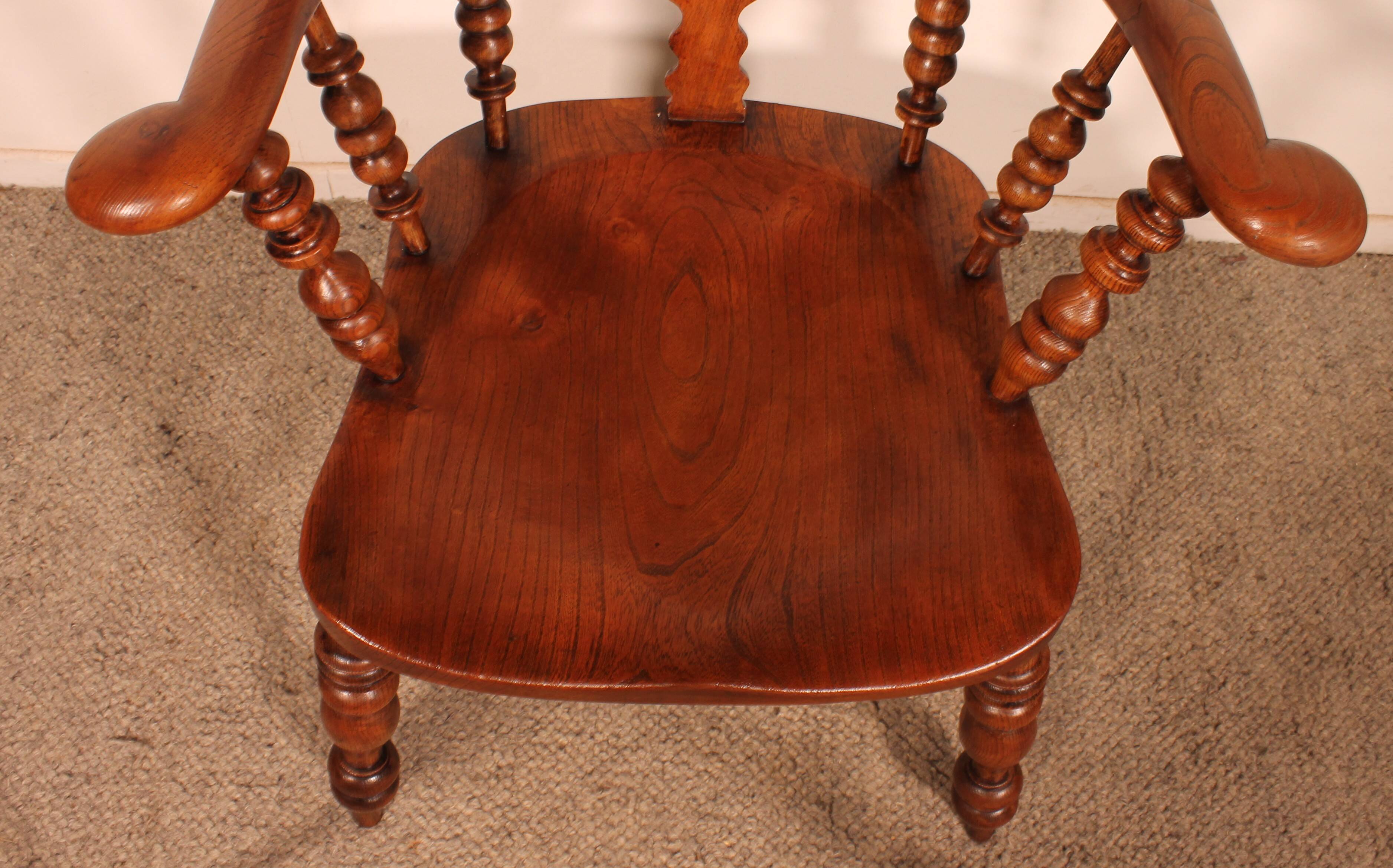19th century Windsor oak armchair