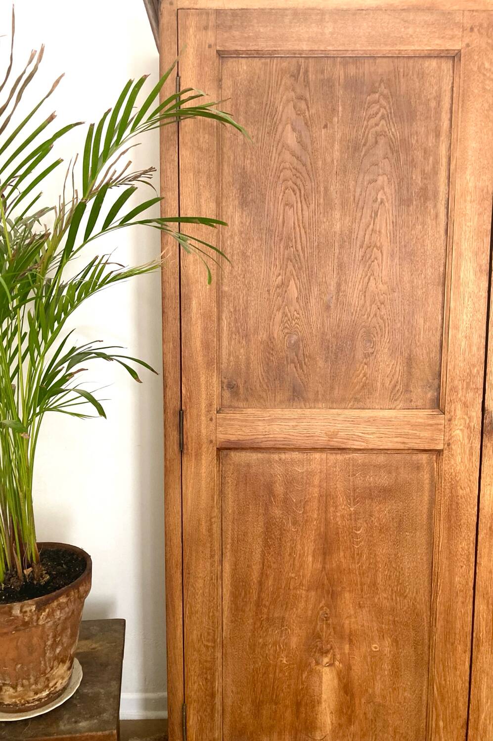 Parisian wardrobe in solid oak