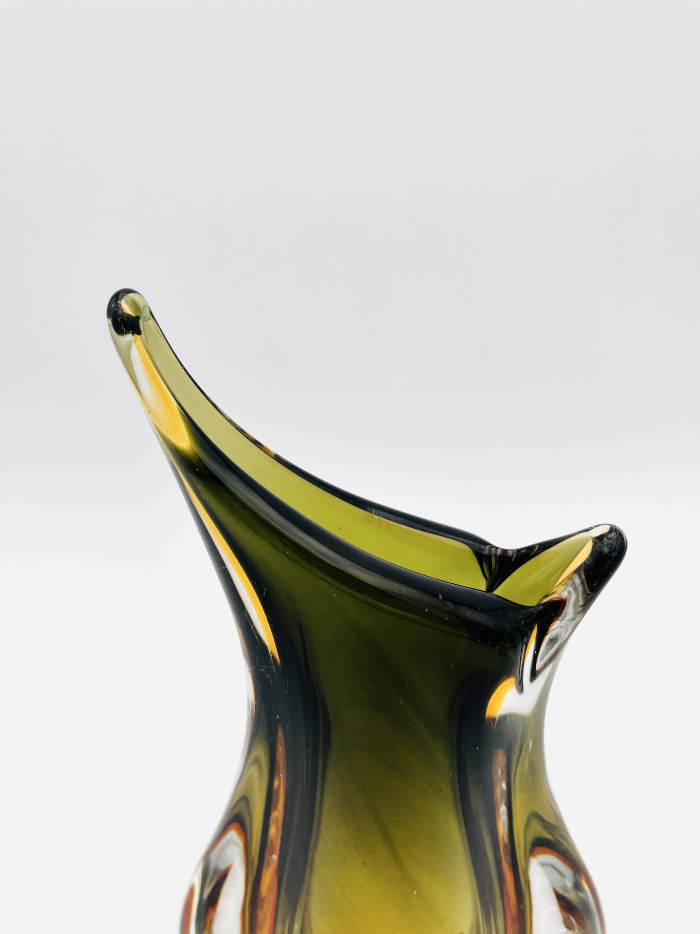 Murano Vase Flavio Poli Seguso Sommerso Green Amber Design 1950s