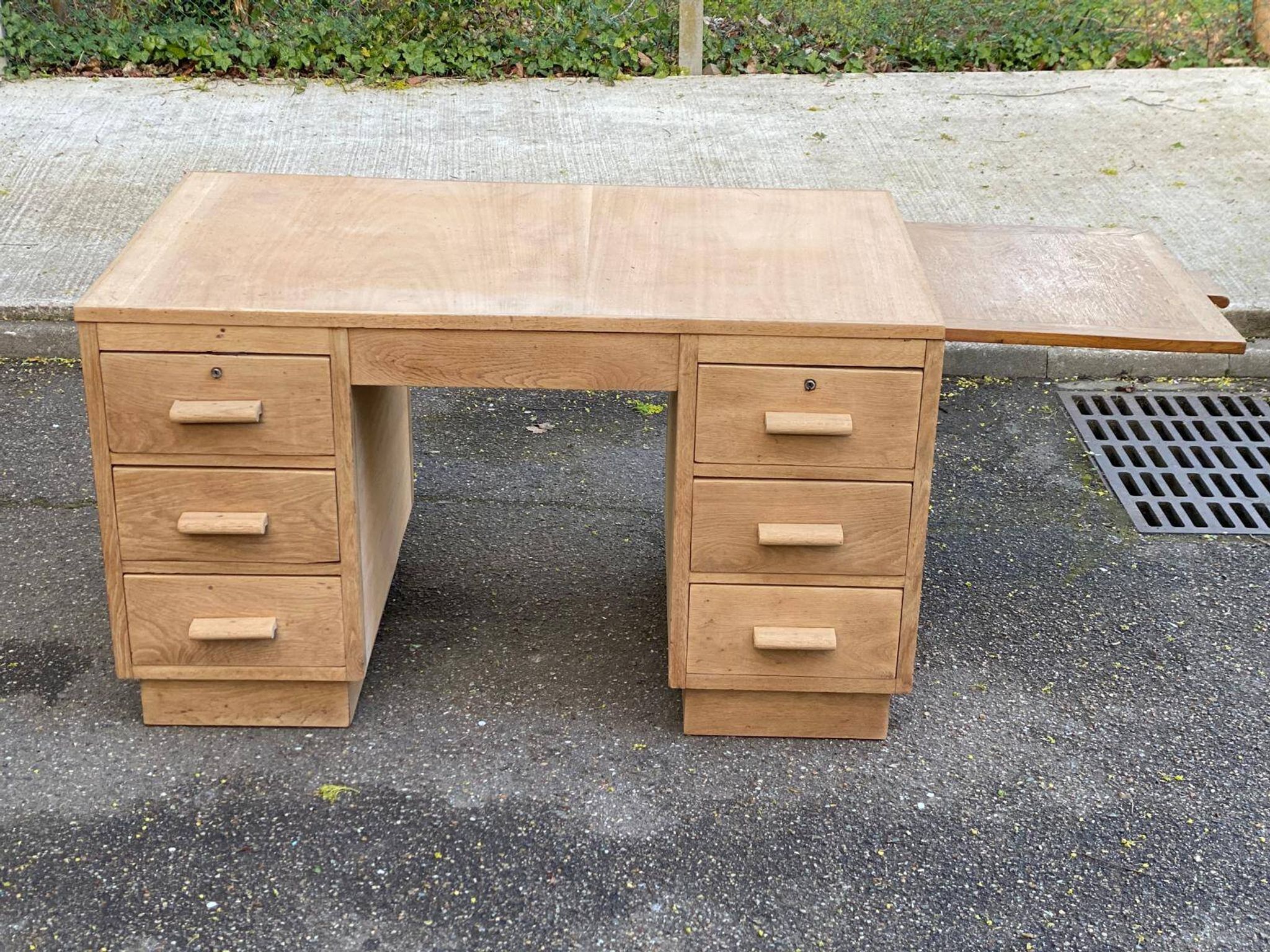 Bureau administratif extensible rénové en chêne du XIXème 130cm