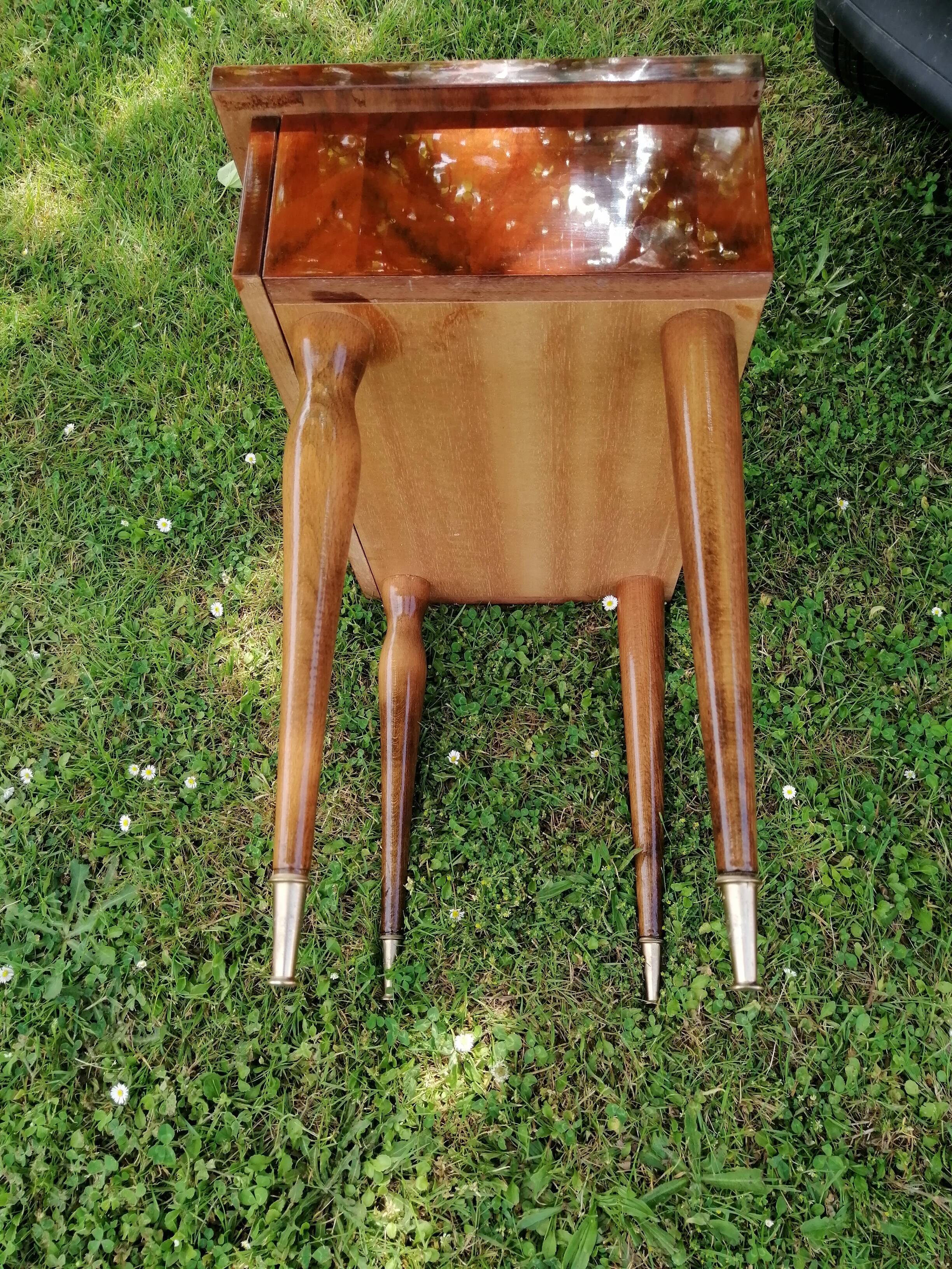 Paire de tables de chevet