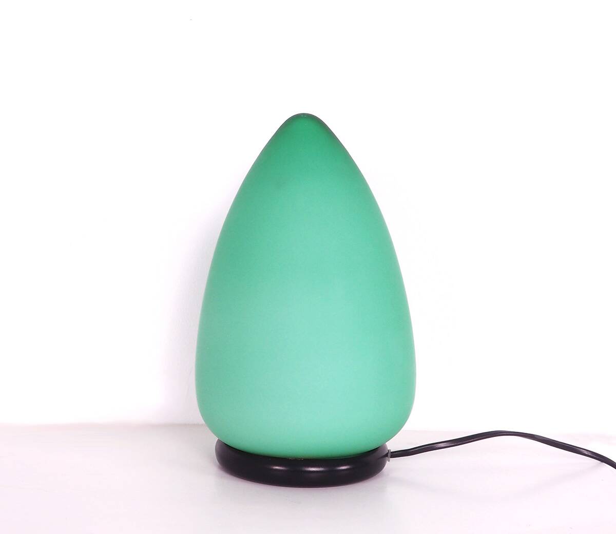 Lampe de table en forme d'oeuf en verre de Murano vert