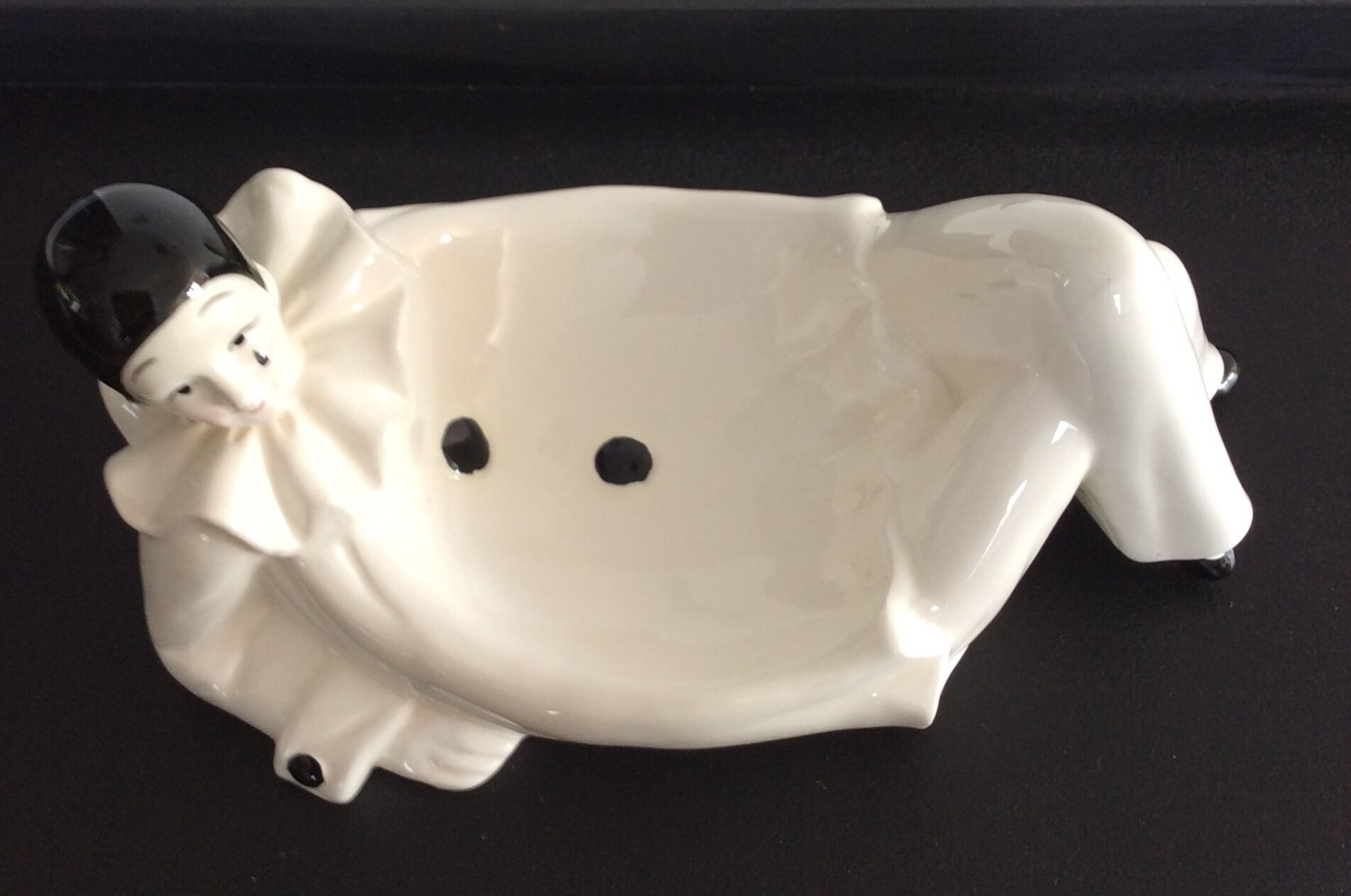 Empty vintage pocket Pierrot porcelain