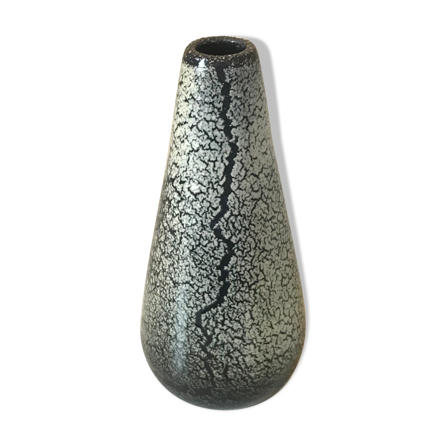 Vintage cracked vase design 60 years