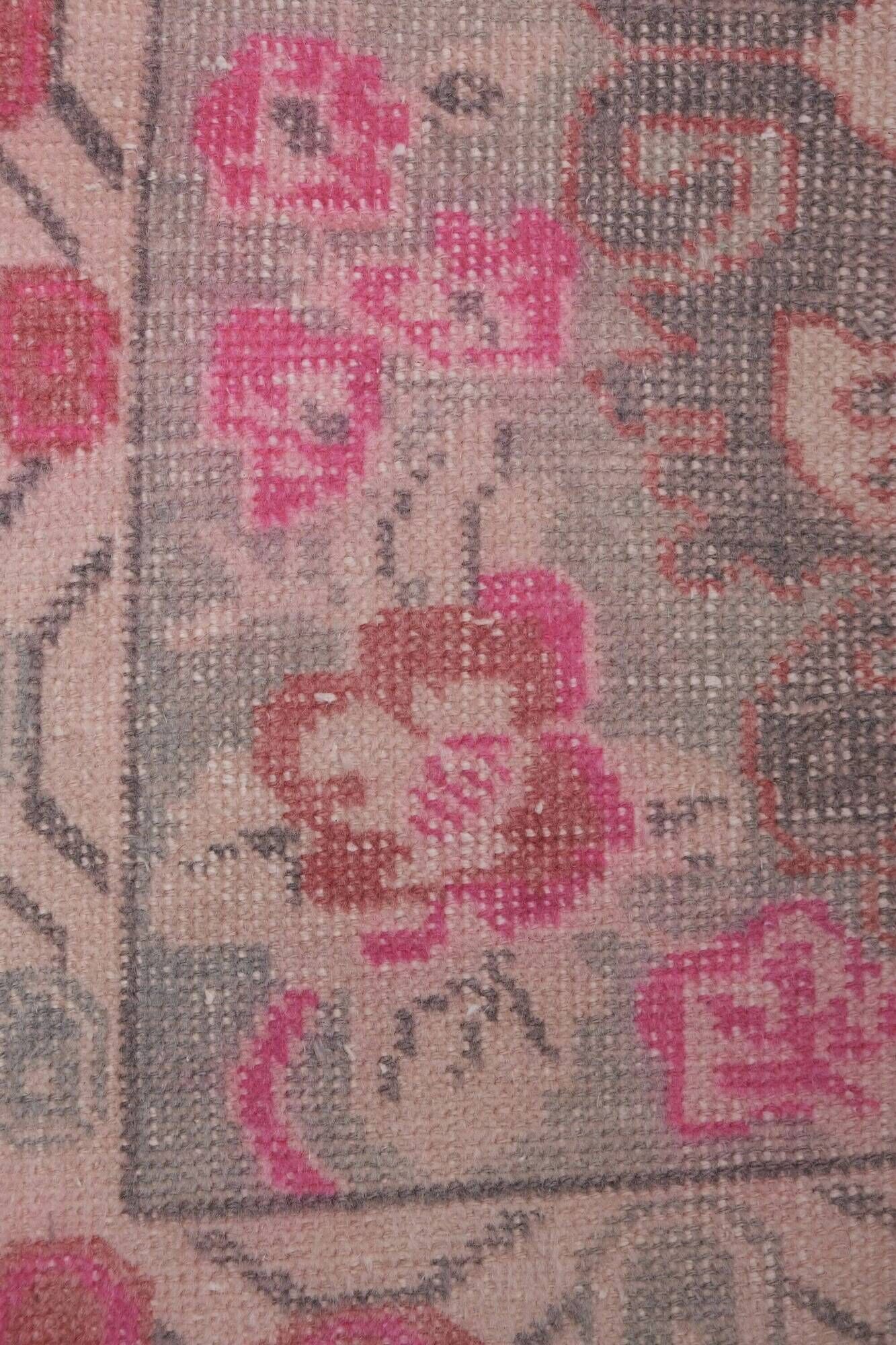 Vintage handmade Turkish rug 119x231 cm