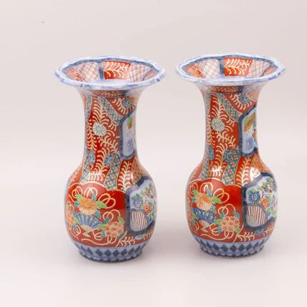 Pair of vases with Petrus Regout Maastricht decoration in Imari style porcelain - 19th century