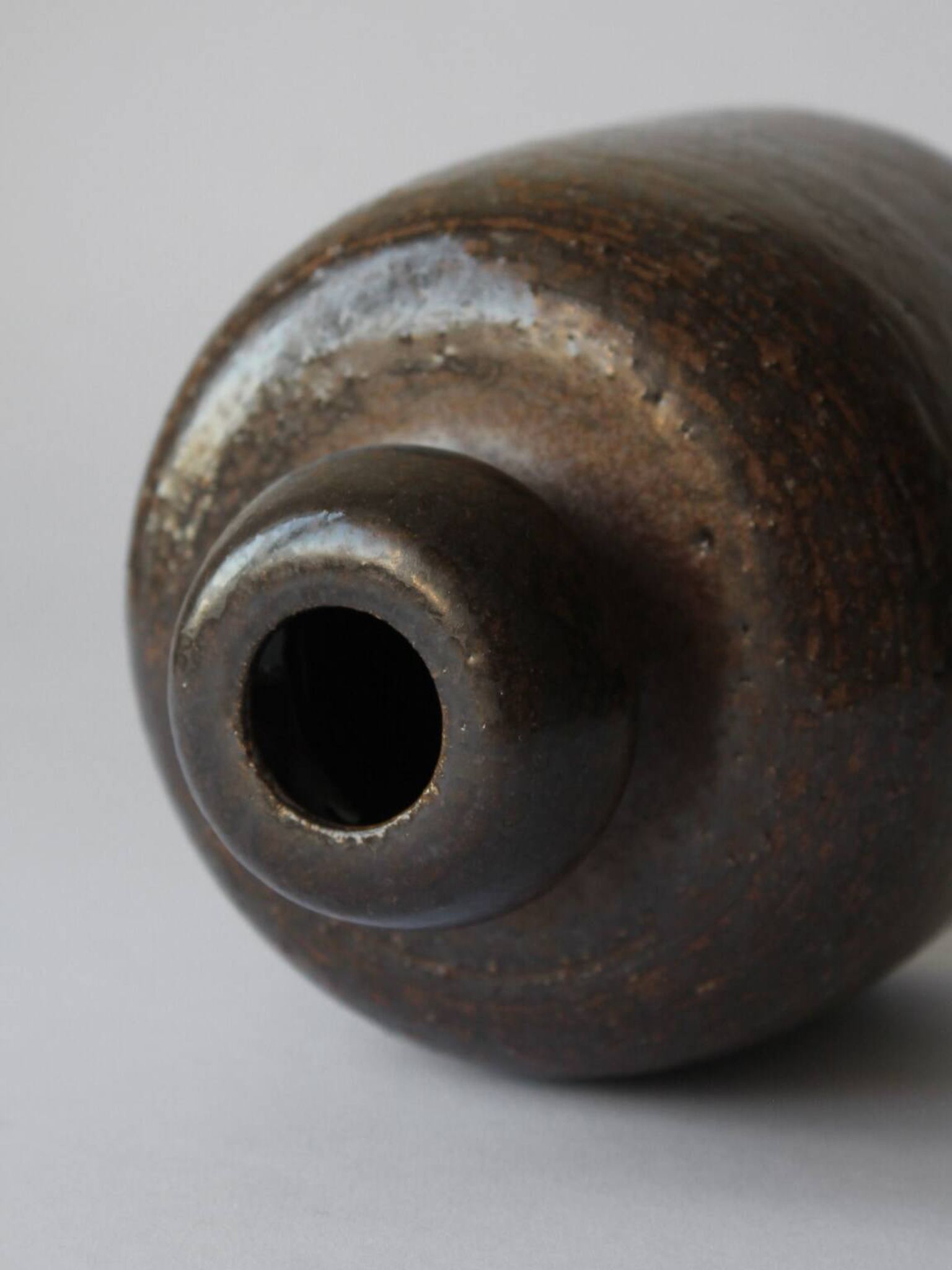 Vase en céramique moderne du milieu du siècle de Rudi Stahl
