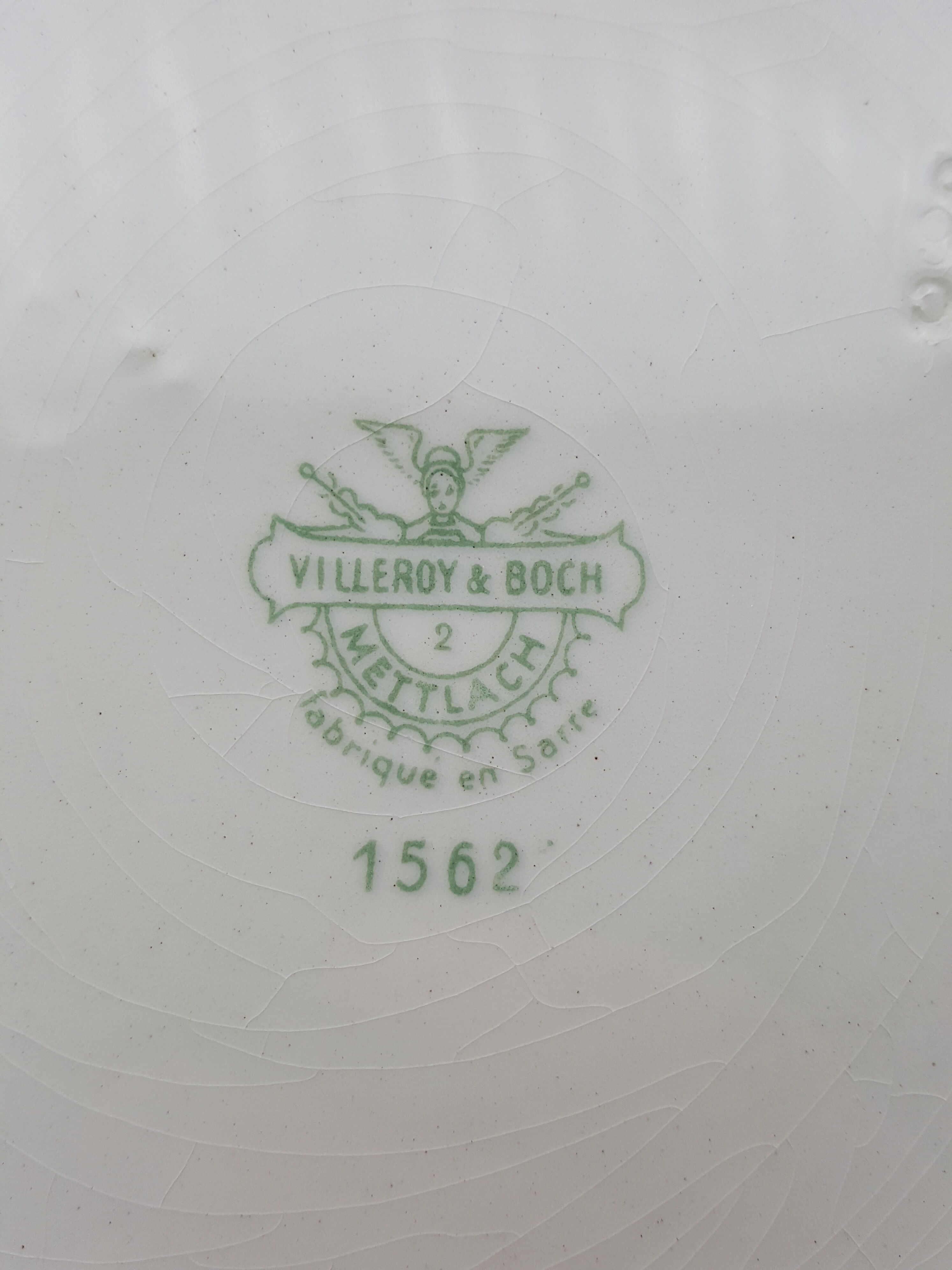 Series of 5 hollow plates Villeroy and Boch décor Mettlach flowers