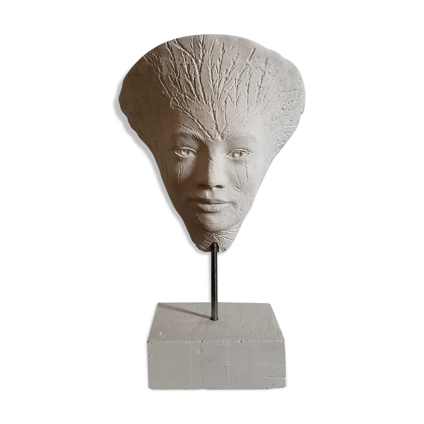 Head on plaster base