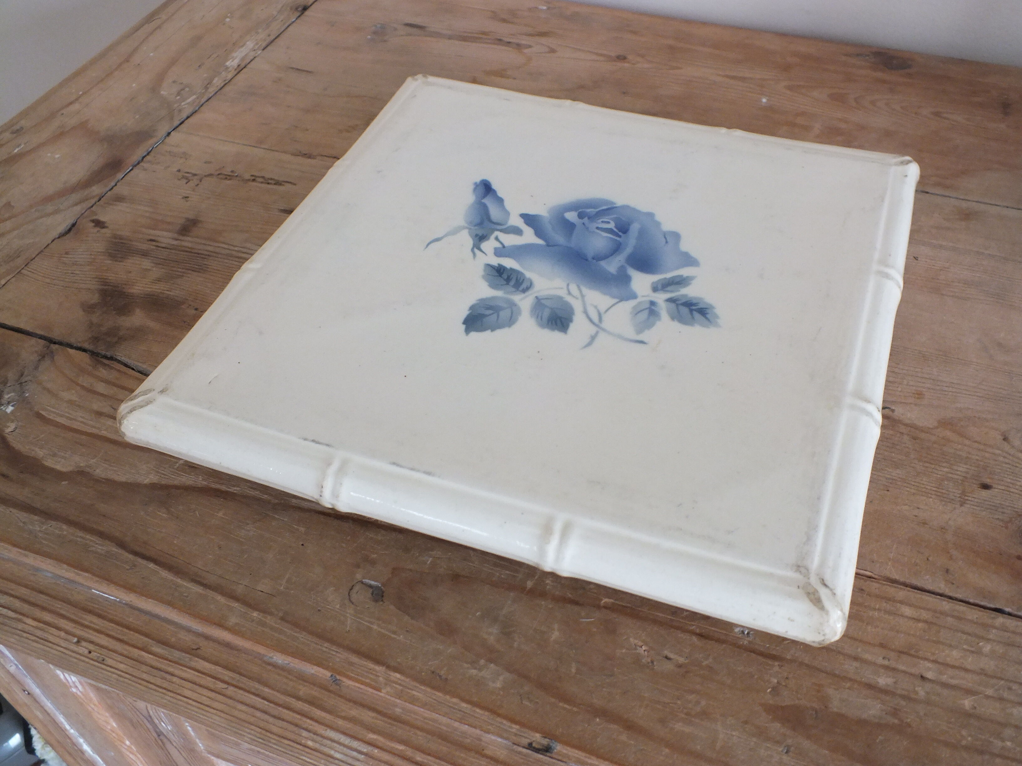 Old trivia Sarreguemines and Digoin - Rose Bleue