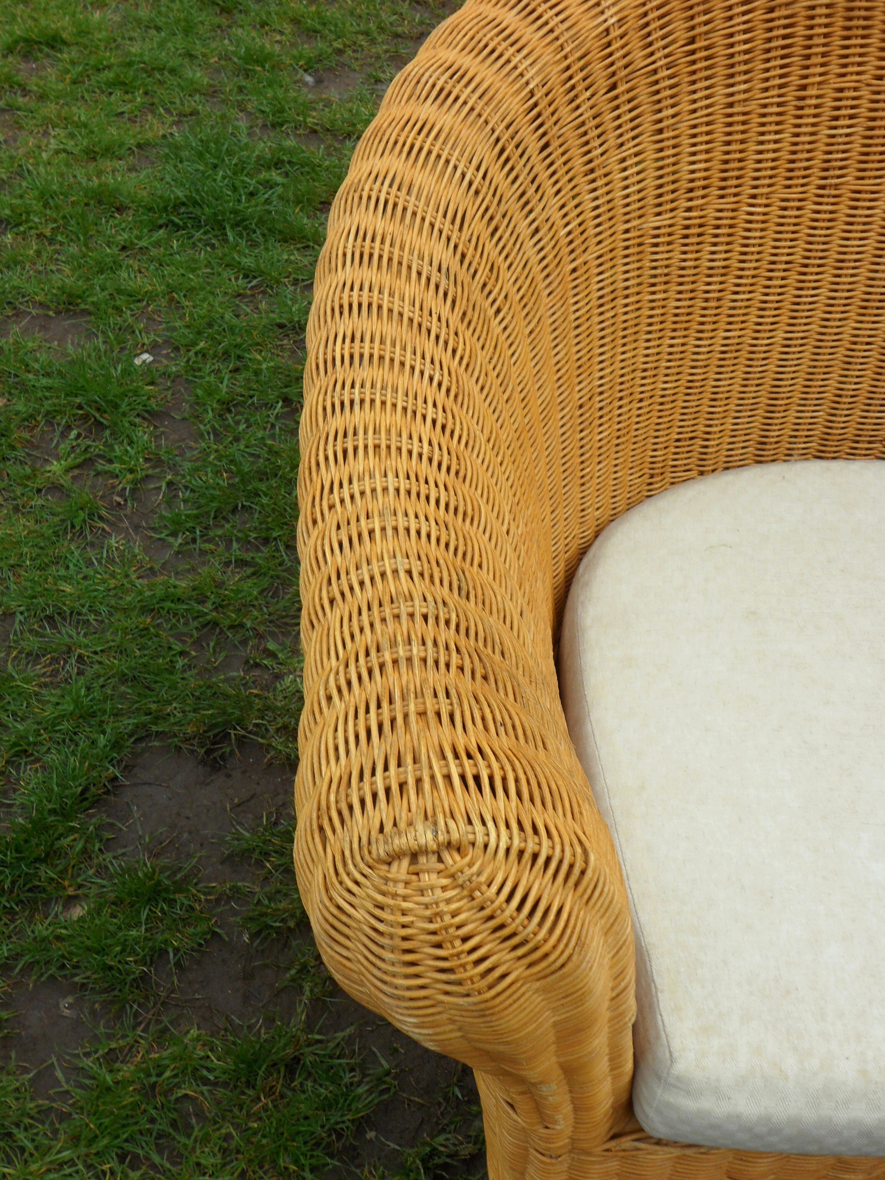 Ratine armchair