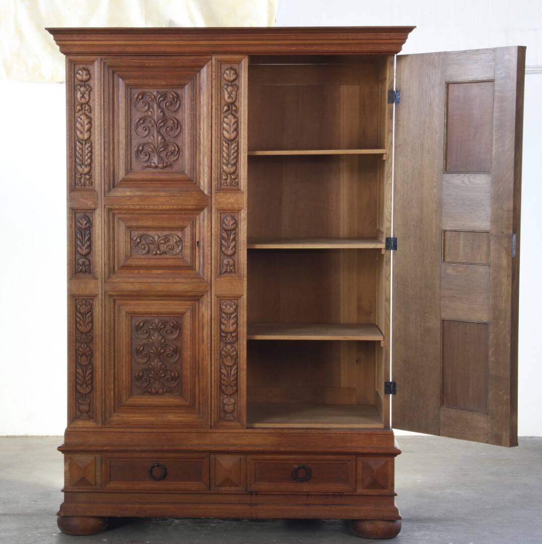 Vintage 1930s Solid Oak Danish Brutalist / Formhouse Cabinet