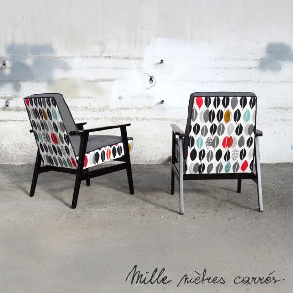 Chair completely renovated vintage (wood, fabric, trim).