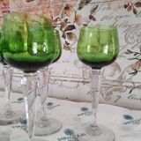 Lot de 9 verres à vin Saint-Louis non estampillés buvant vert Chartreuse