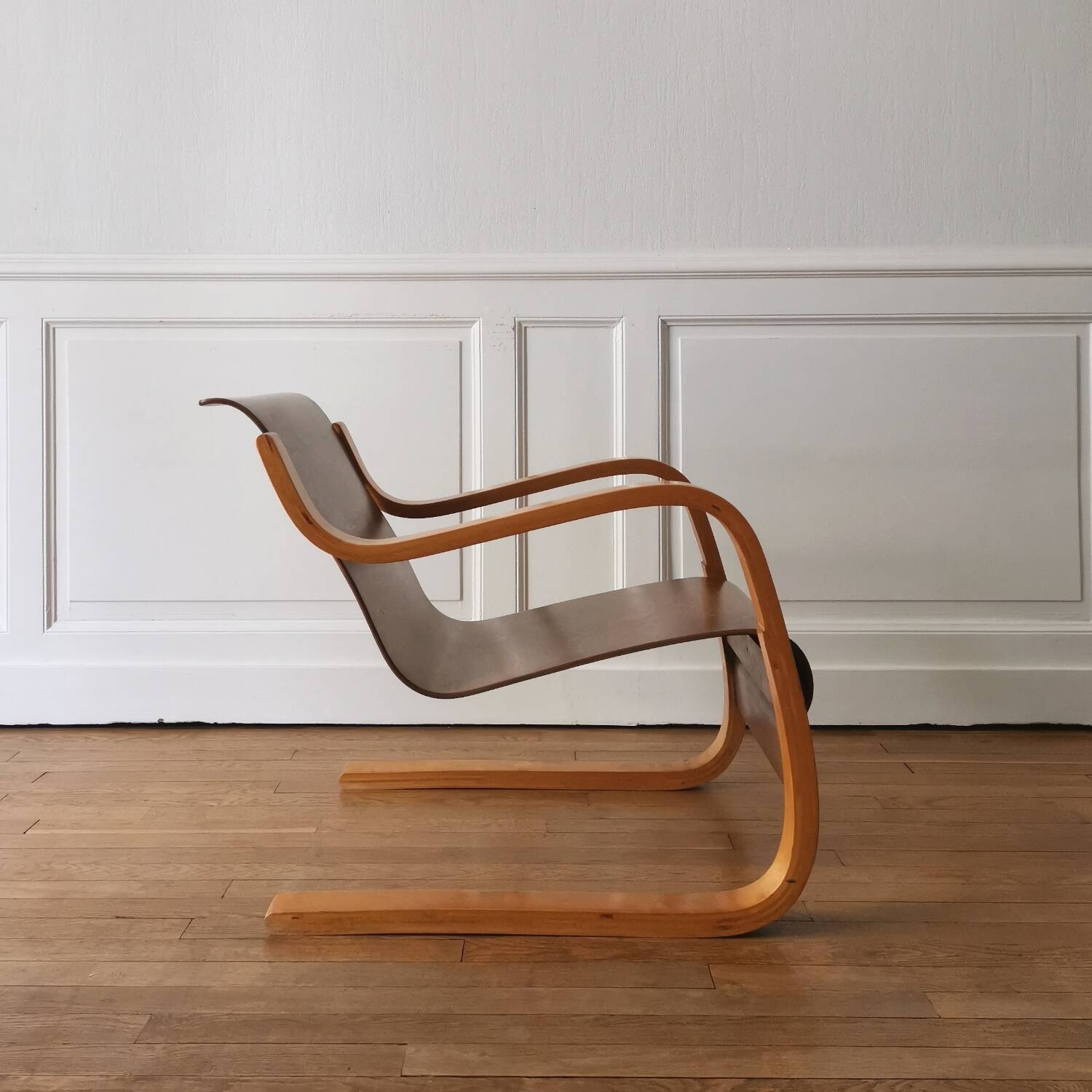 Armchair 31 "Cantilever" by Alvar Aalto, 1930