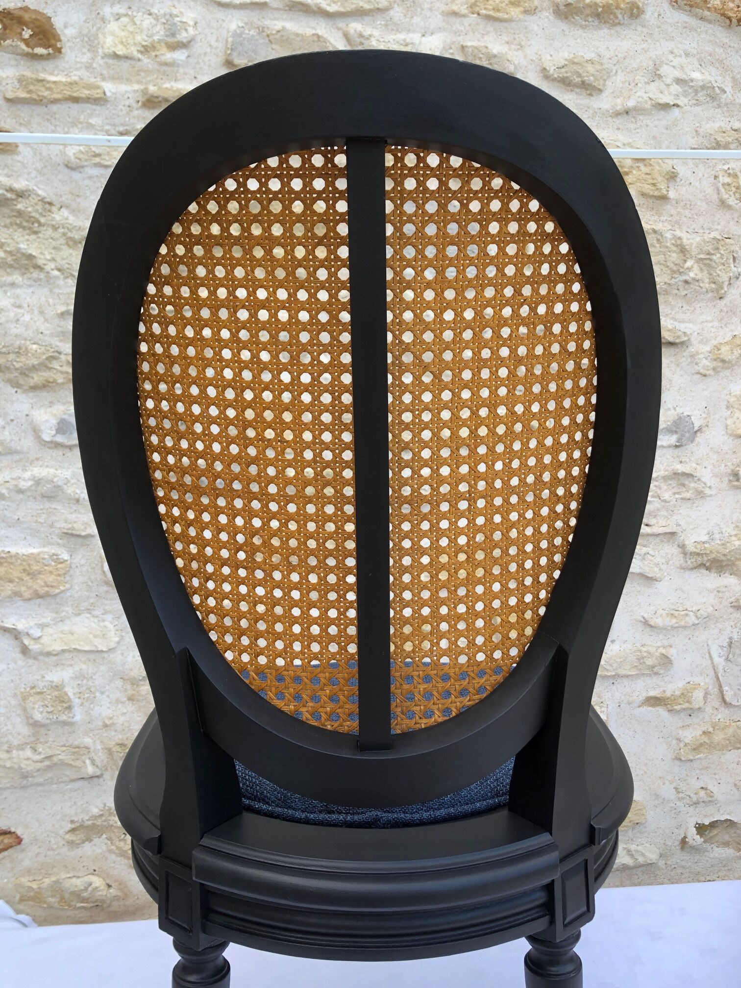 Chair wood medallion canned back