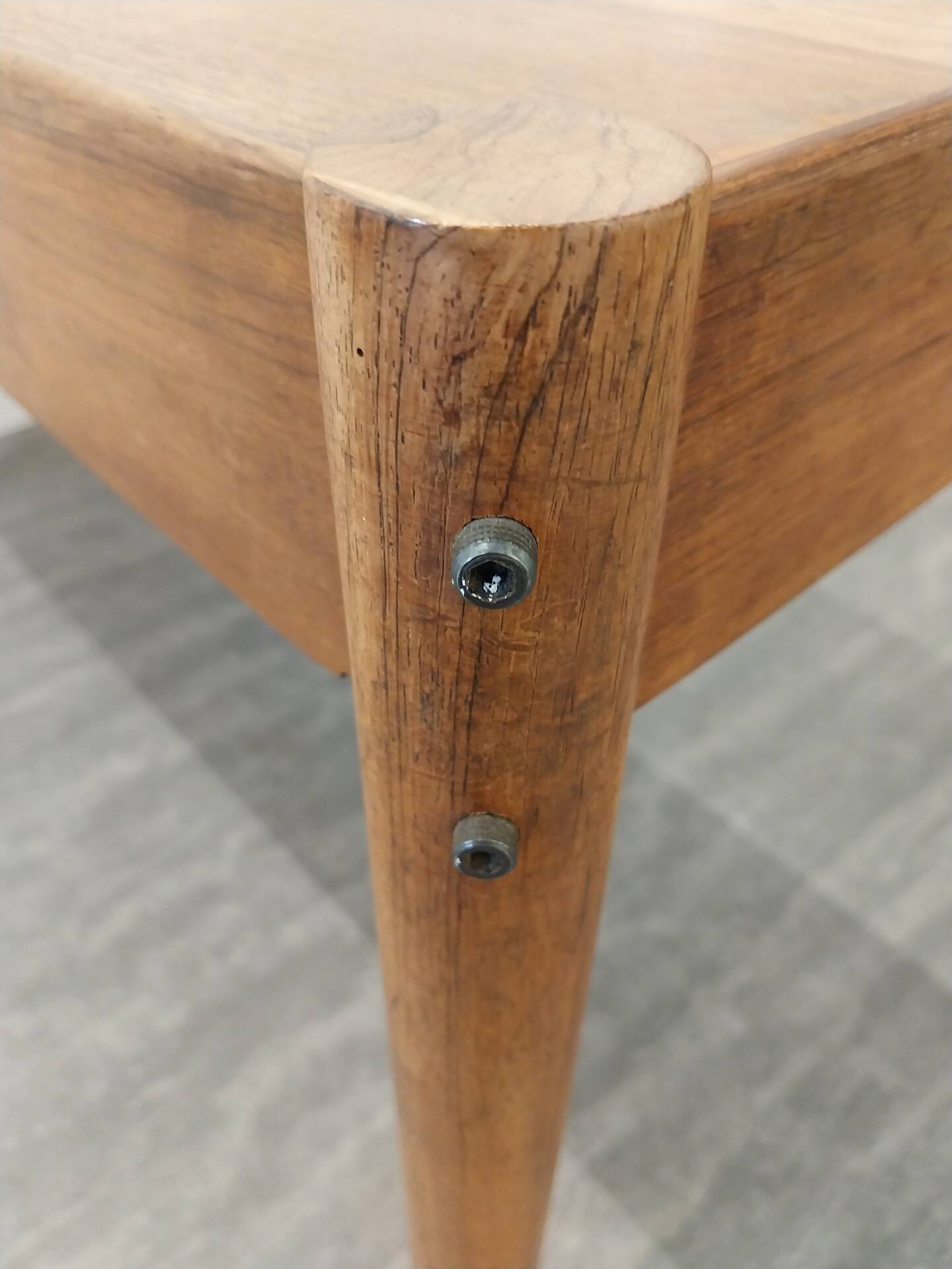 Dining table design Jorge Zalszupin