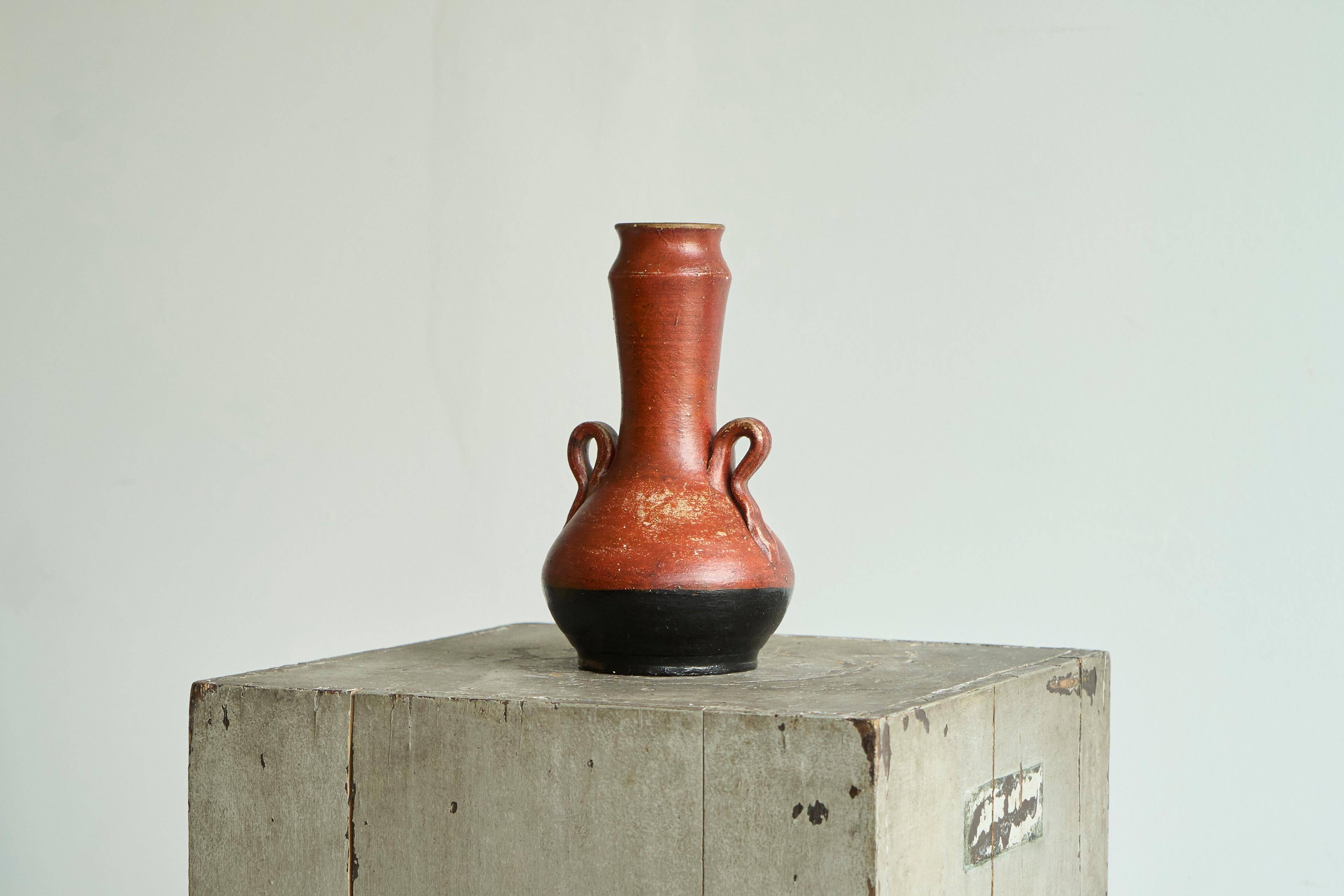 Sculptural ceramic vase from the early 20th century.