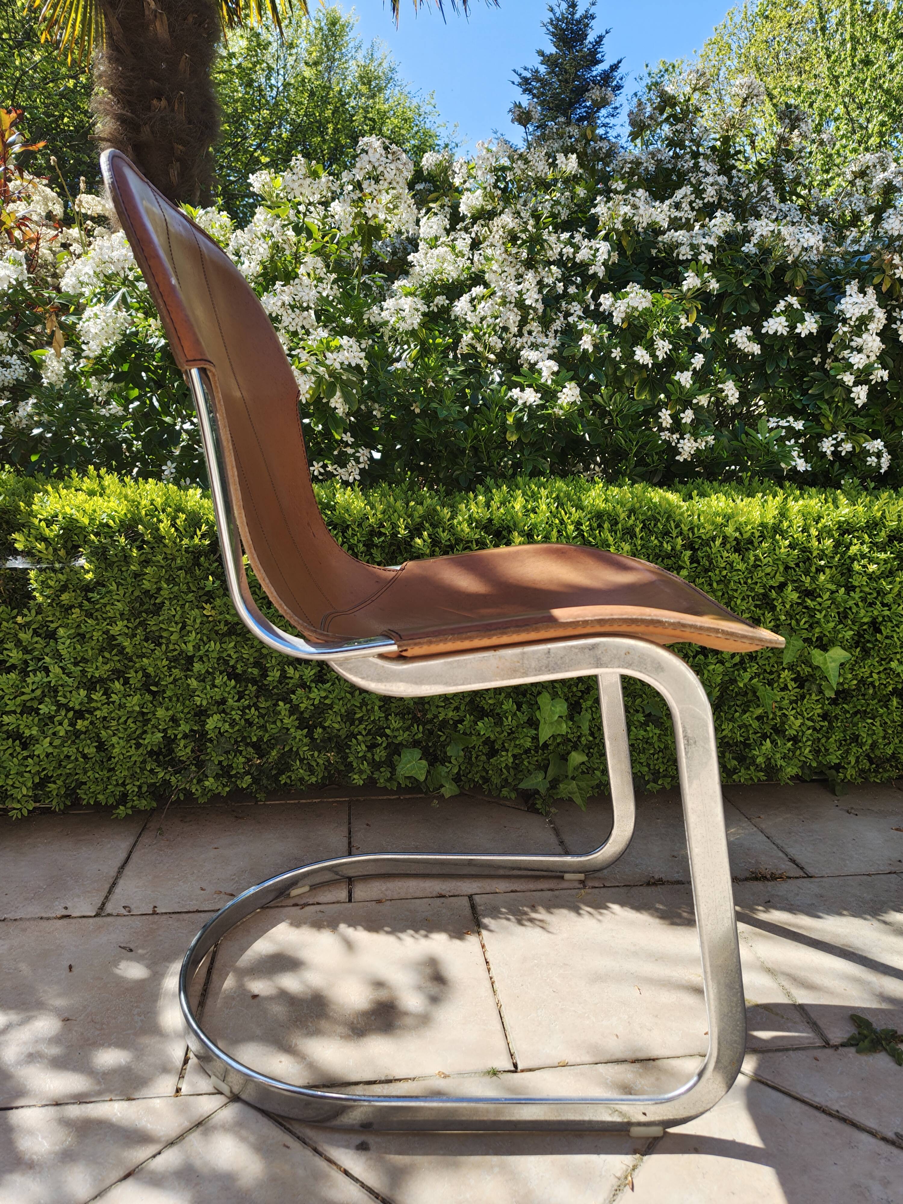 Lot de chaises cuir Ligne Roset Année 1976