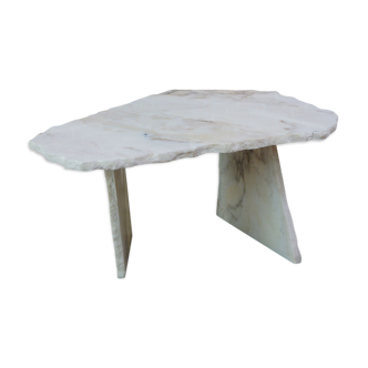 Table basse en marbre design brutaliste