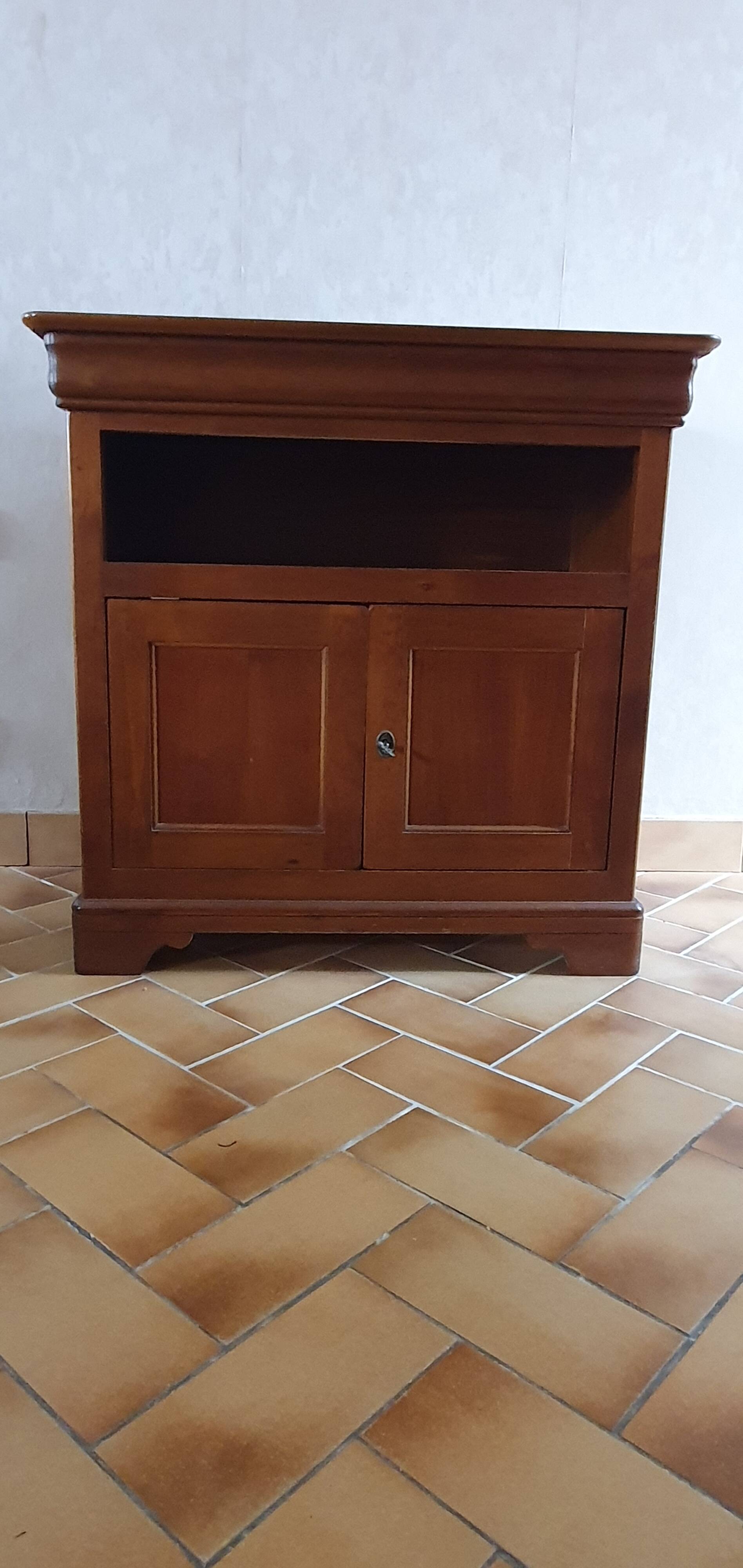 Cherry wood TV unit