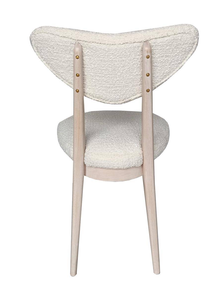 Mid-Century heart-shaped chair in white boucle fabric, Europe, 1960s.