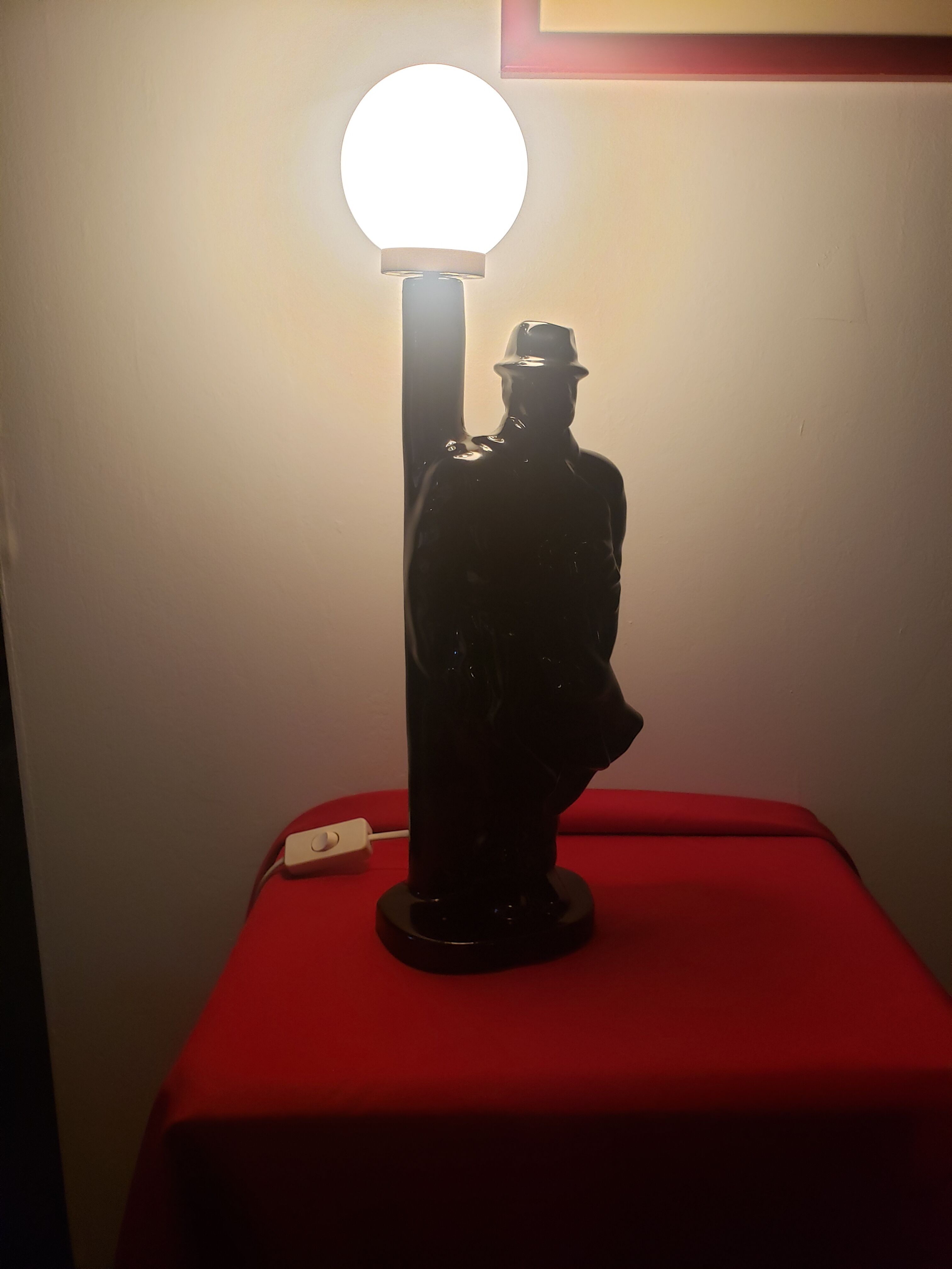 80s detective lamp
